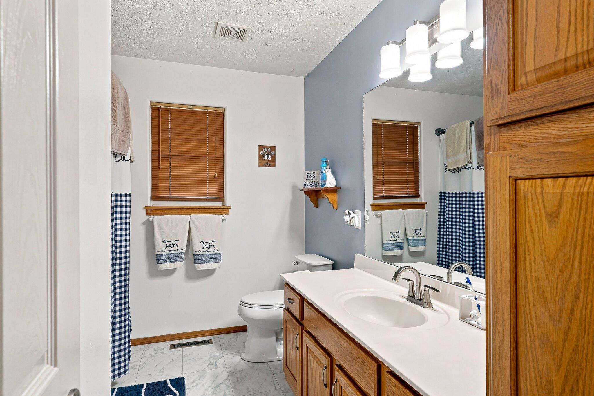 705 West Bryant Street Property Photo 20