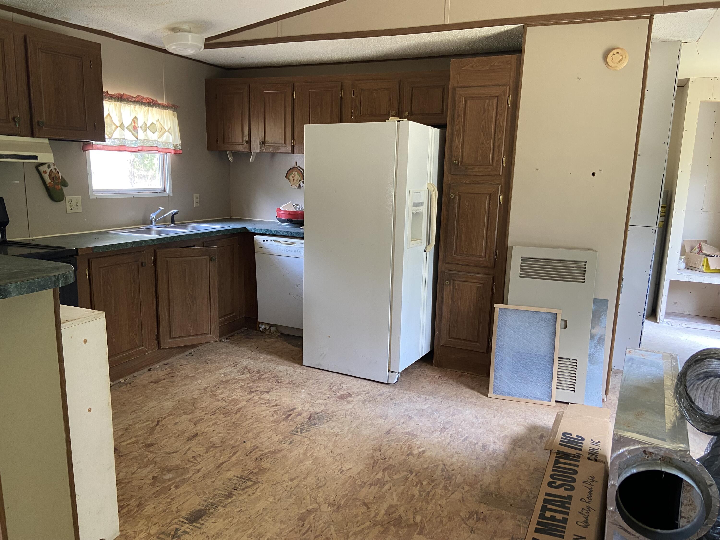 850 County Road 255 Property Photo 4