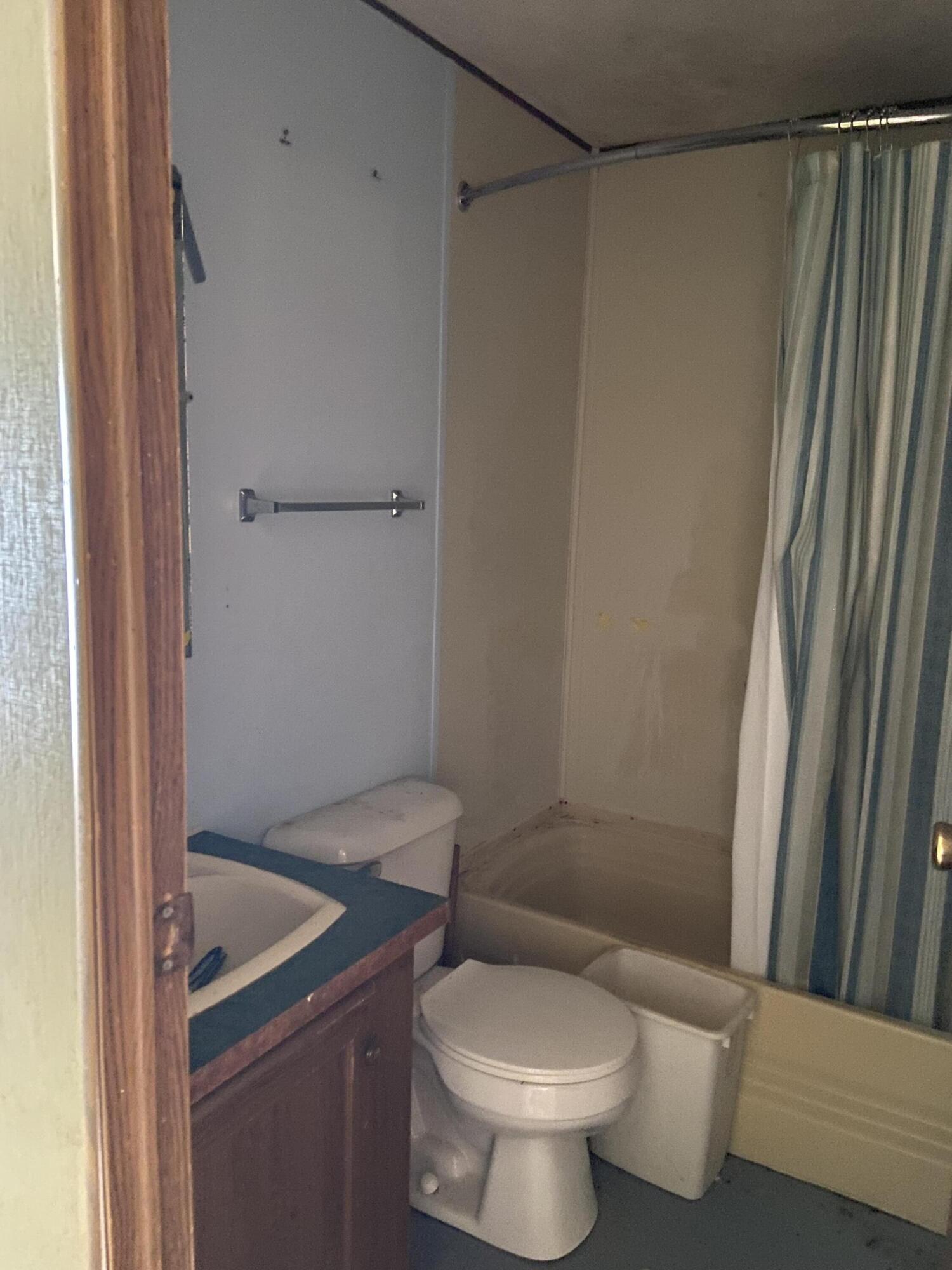 850 County Road 255 Property Photo 10