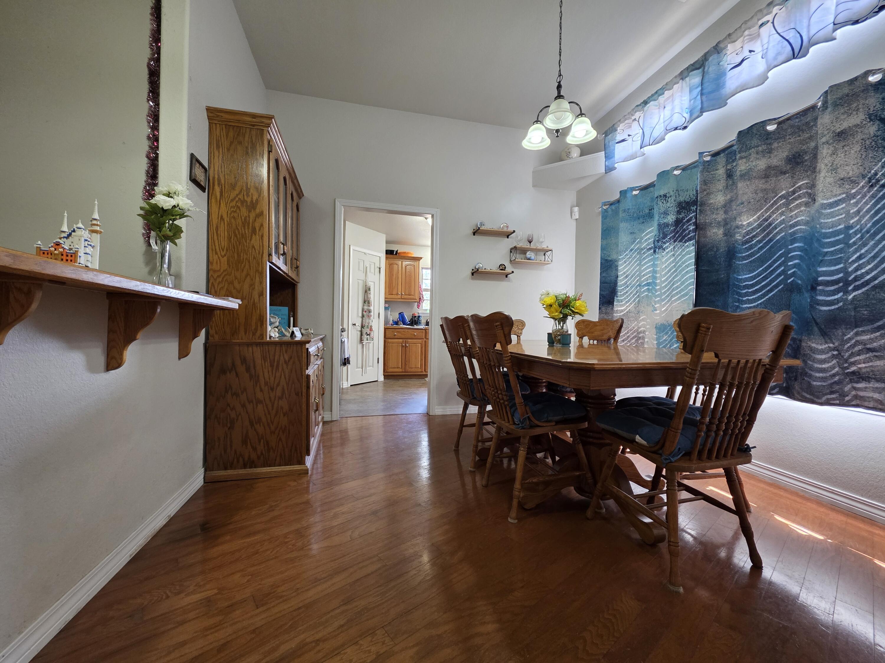 1704 Rosewood Road Property Photo 11