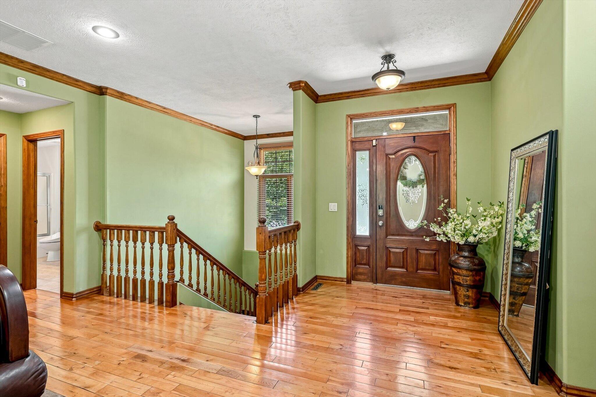 5106 South Burrows Avenue Property Photo 7