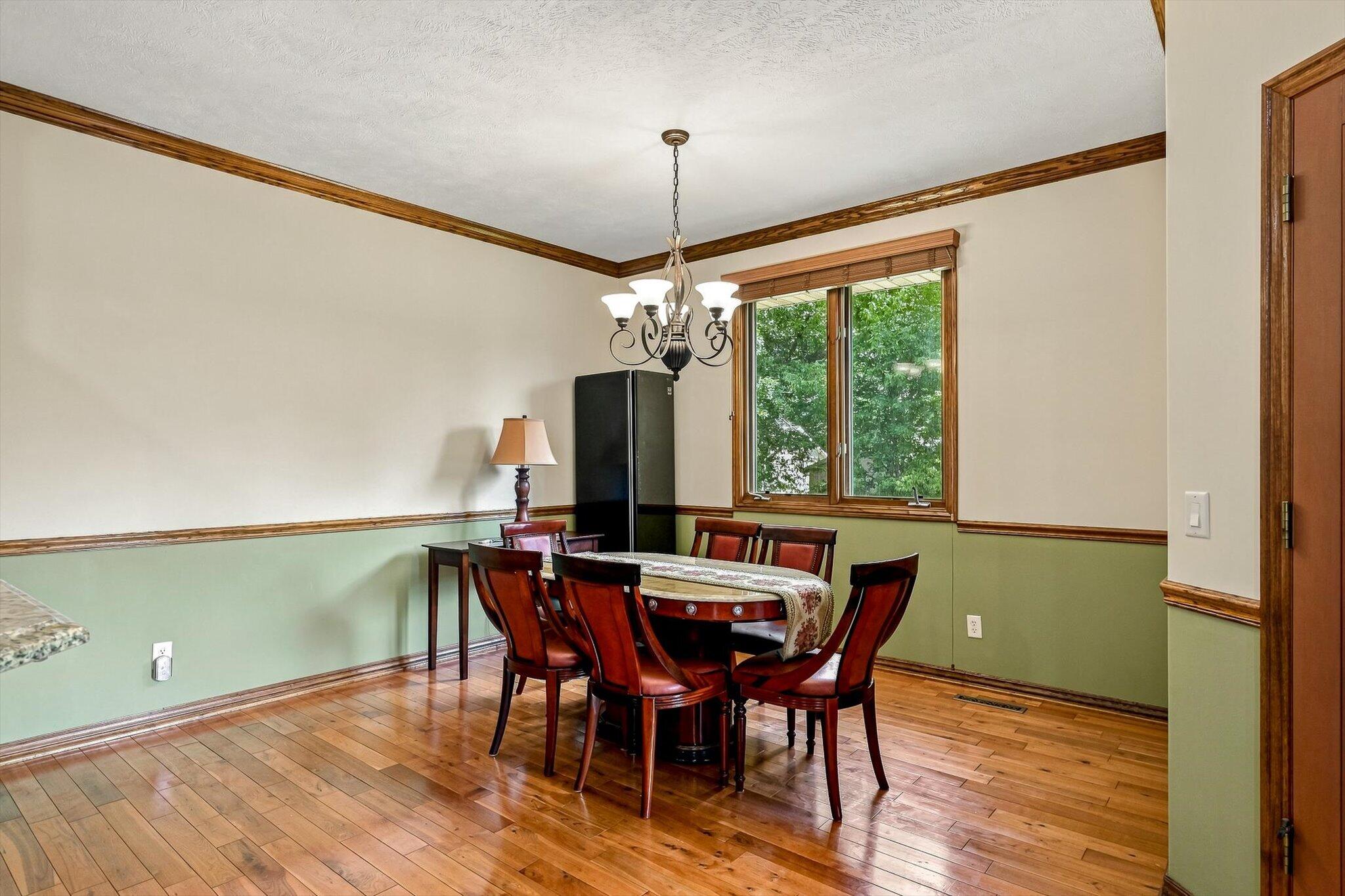 5106 South Burrows Avenue Property Photo 9