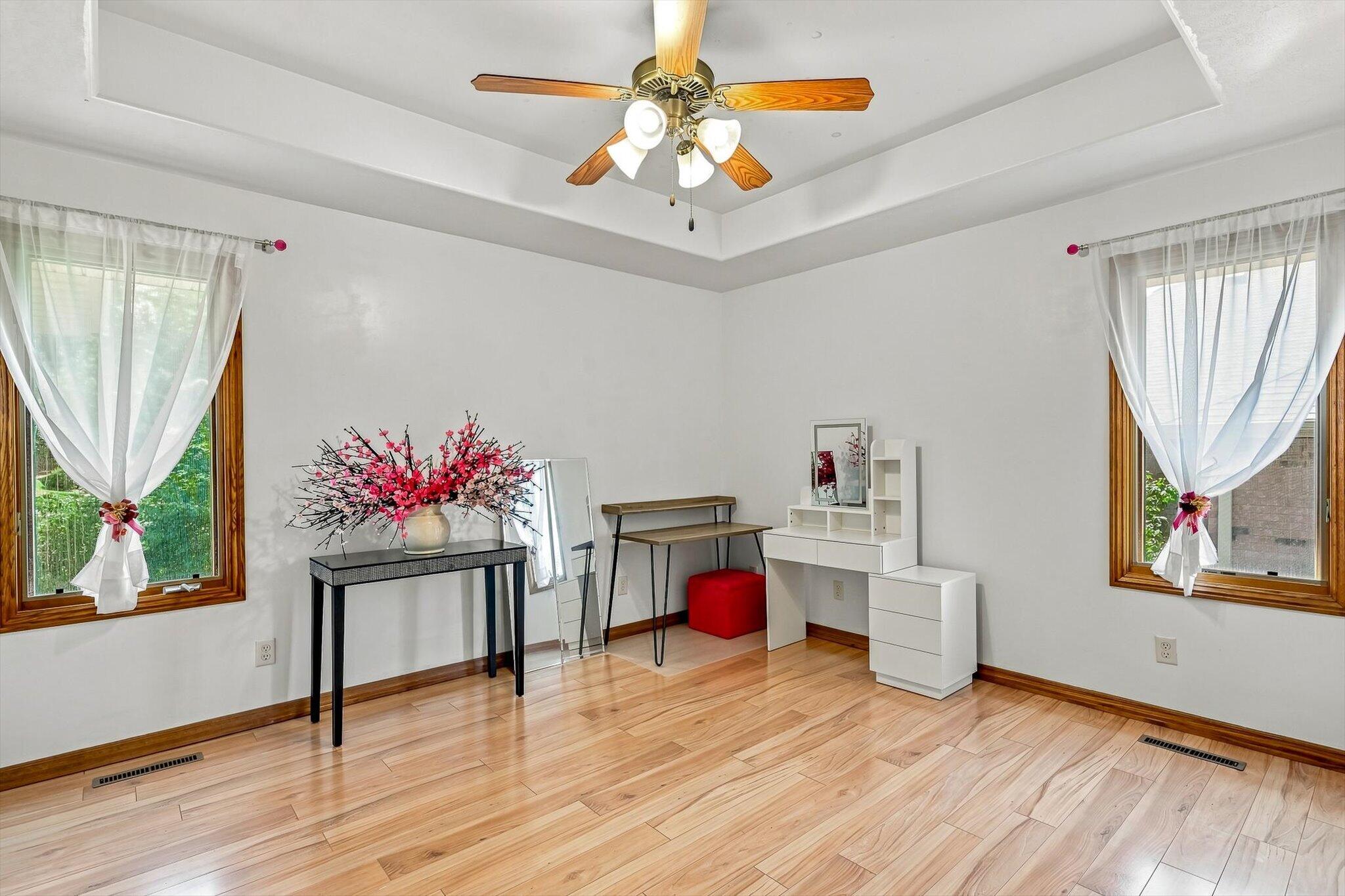 5106 South Burrows Avenue Property Photo 21