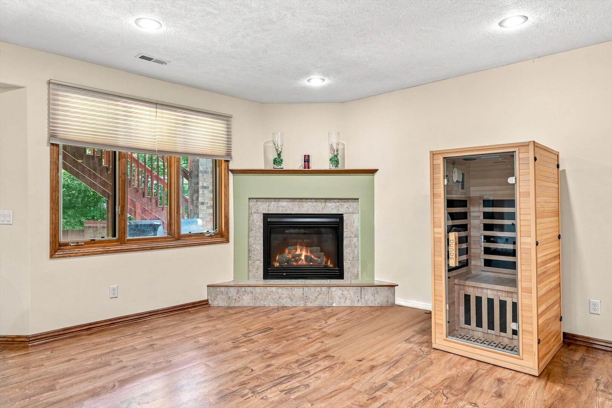 5106 South Burrows Avenue Property Photo 25