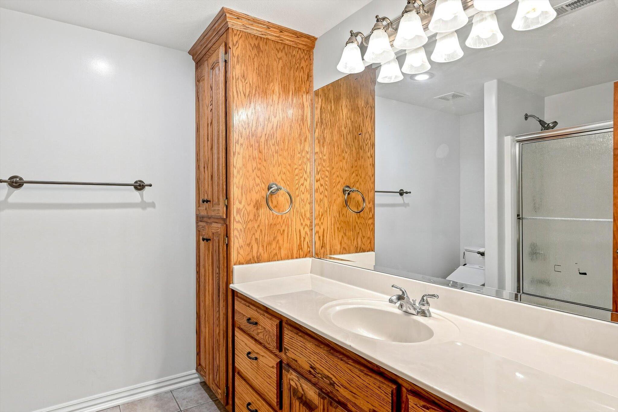 5106 South Burrows Avenue Property Photo 33