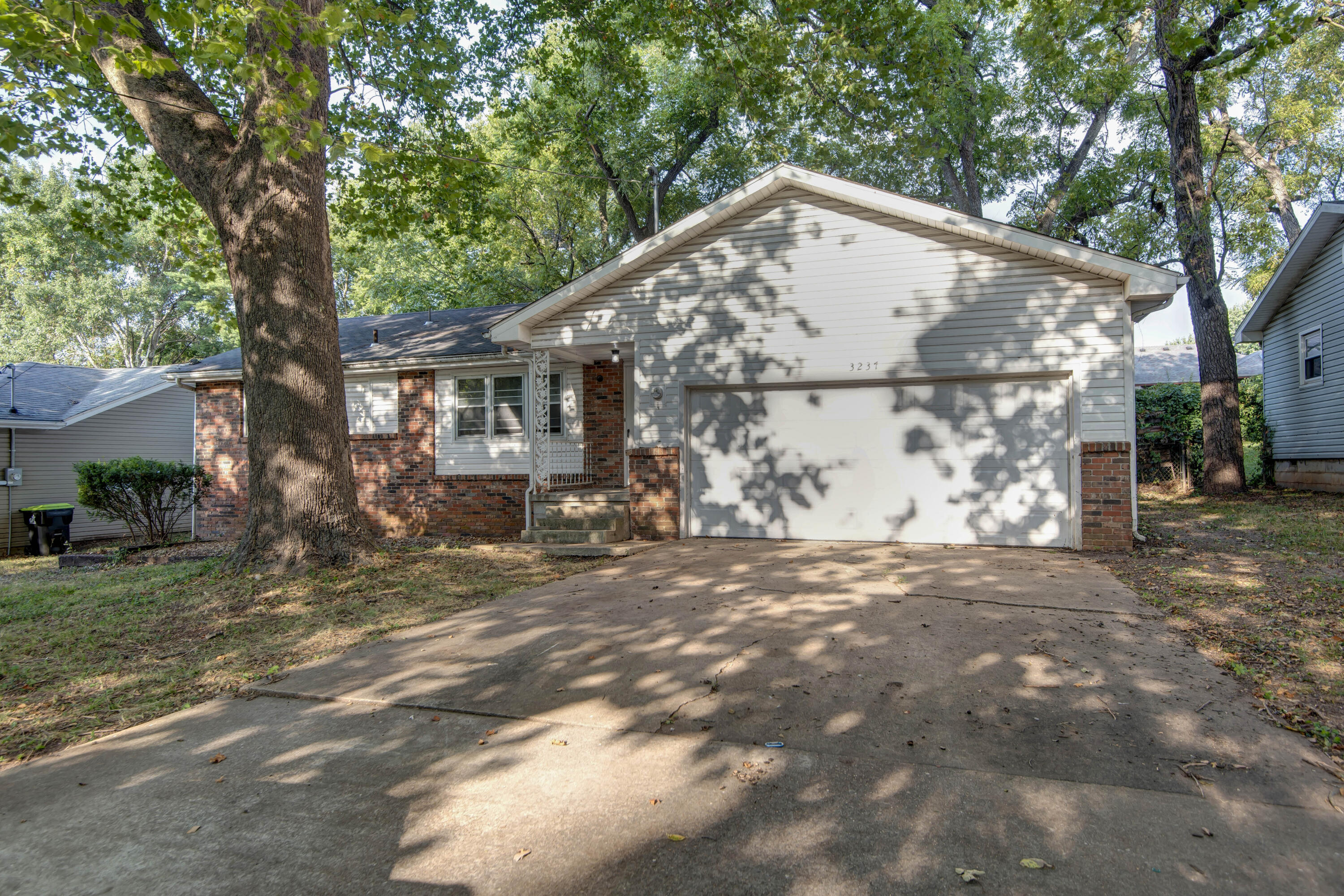 3237 South Ferguson Avenue Property Photo 1