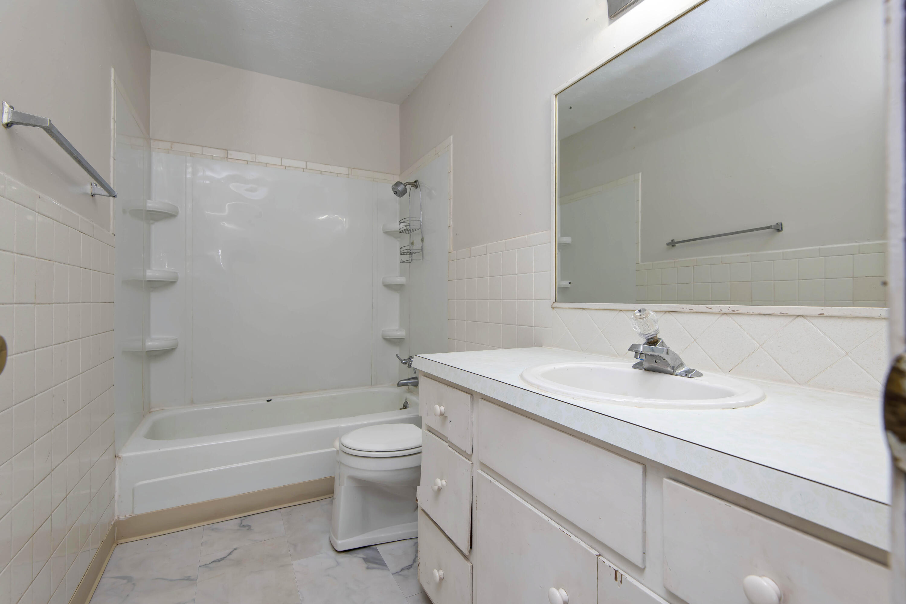3237 South Ferguson Avenue Property Photo 8