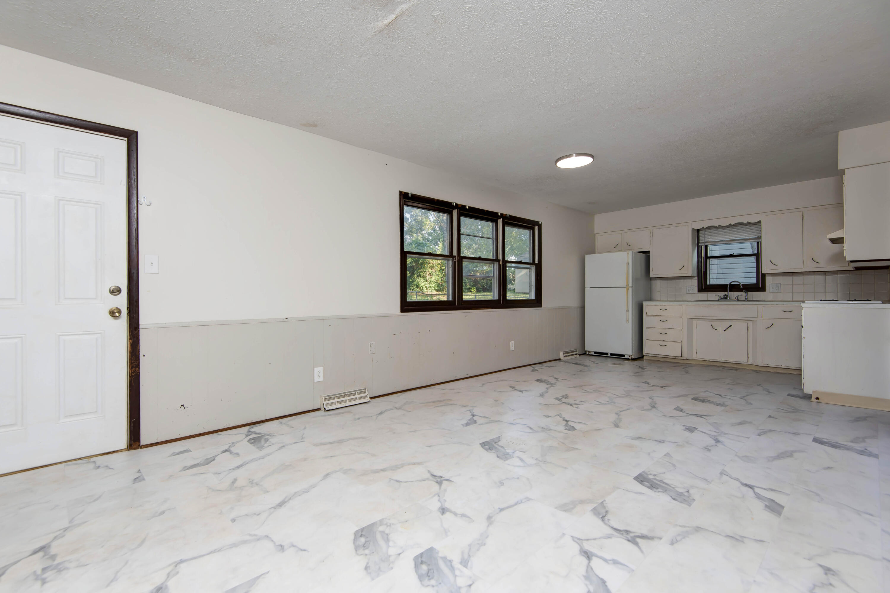 3237 South Ferguson Avenue Property Photo 13