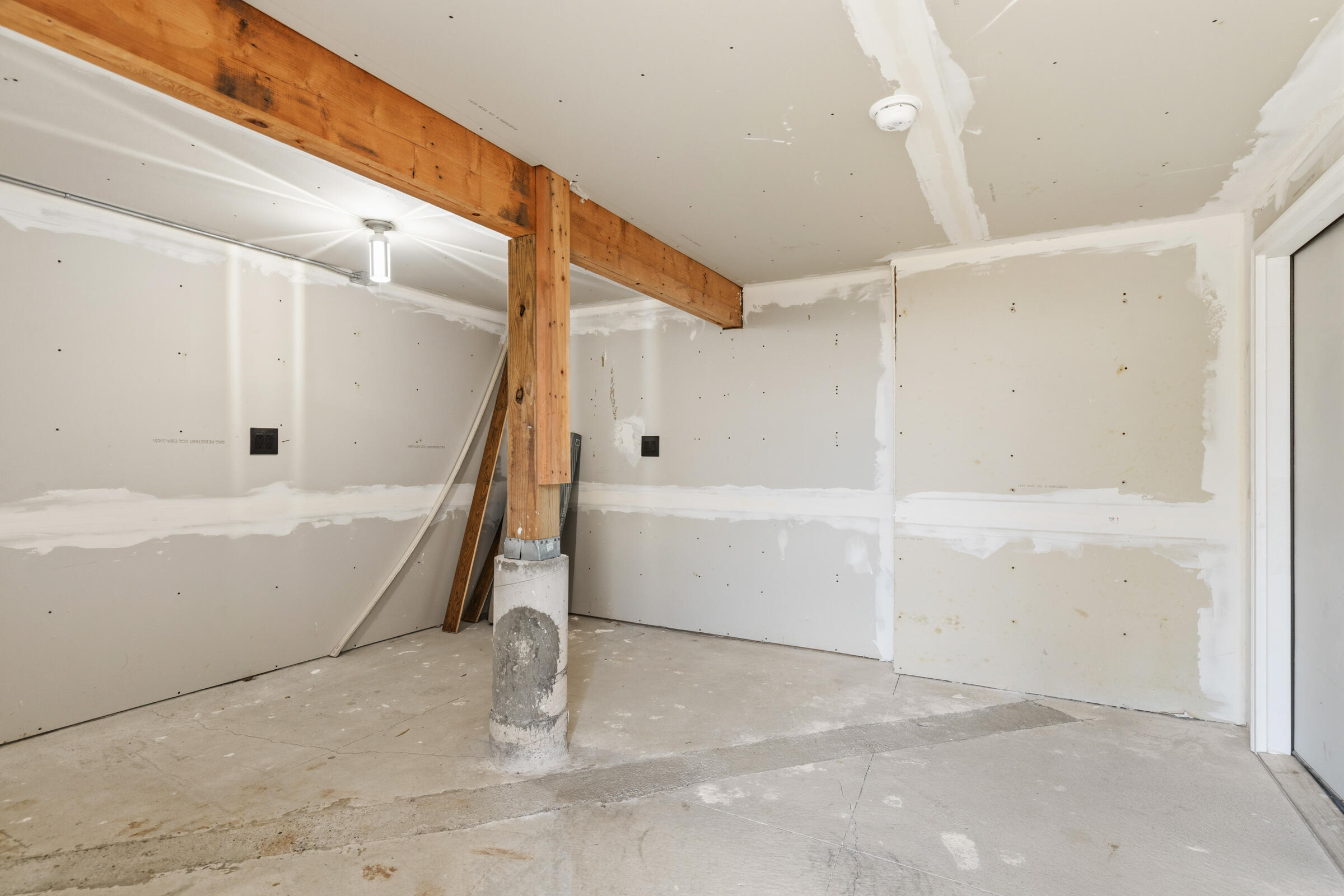 395 Sunset Drive Property Photo 46