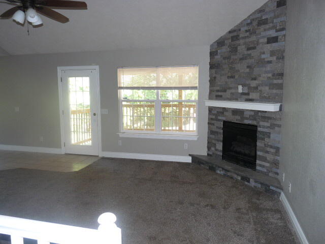 1209 South 21st Avenue Property Photo 4