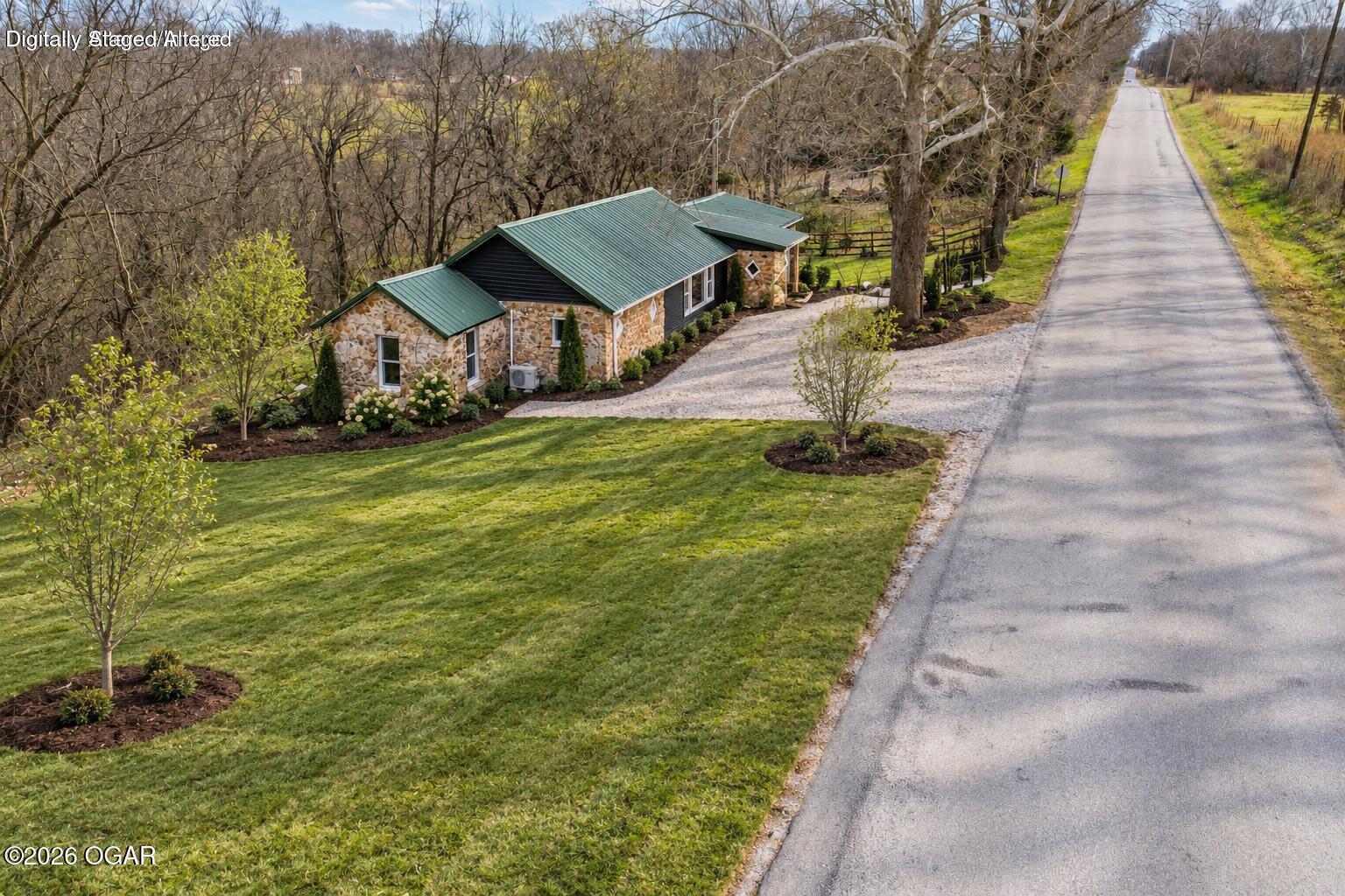 18662 Norway Road Property Photo 1