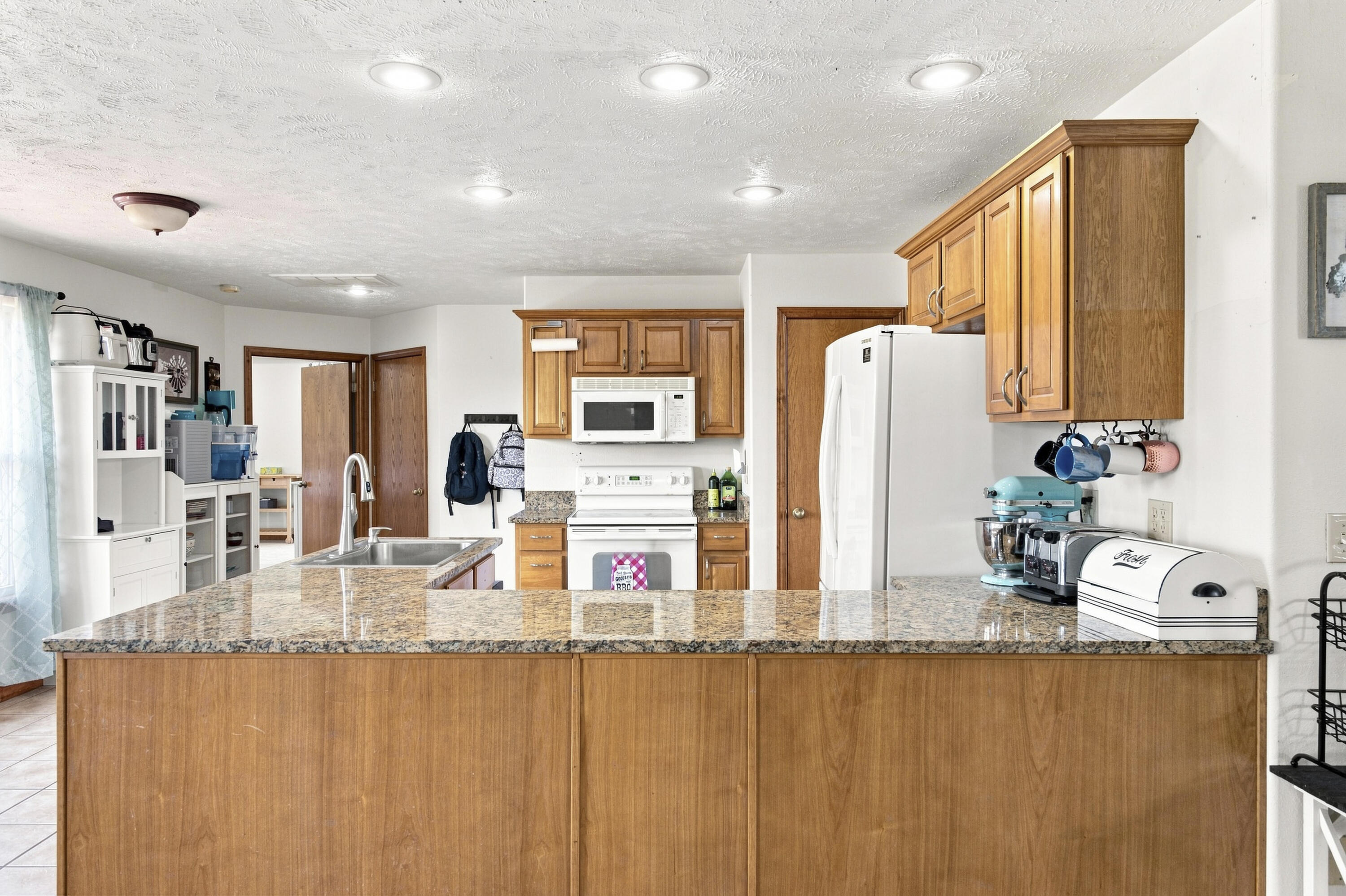 355 Julip Lane Property Photo 9