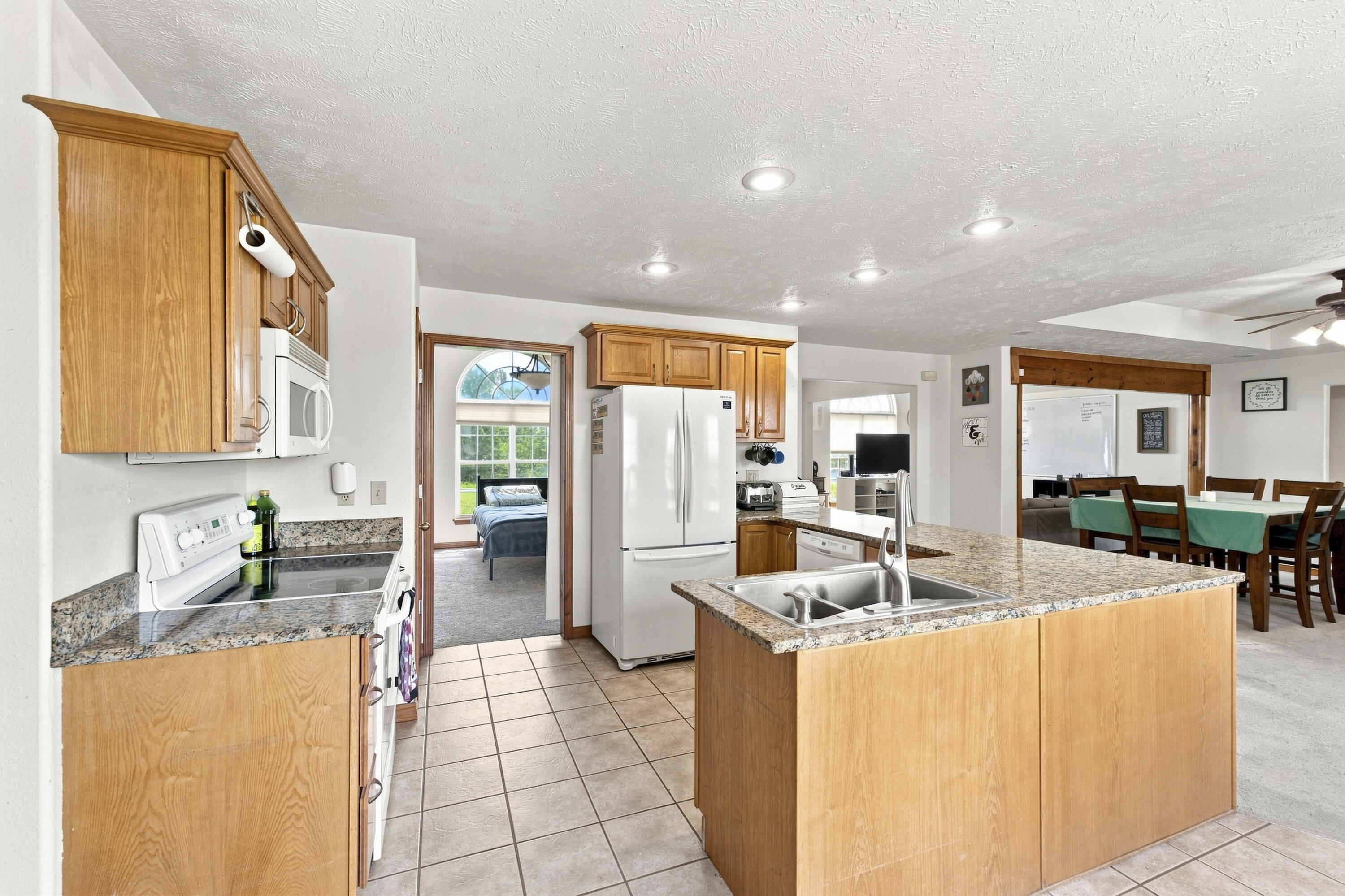 355 Julip Lane Property Photo 11