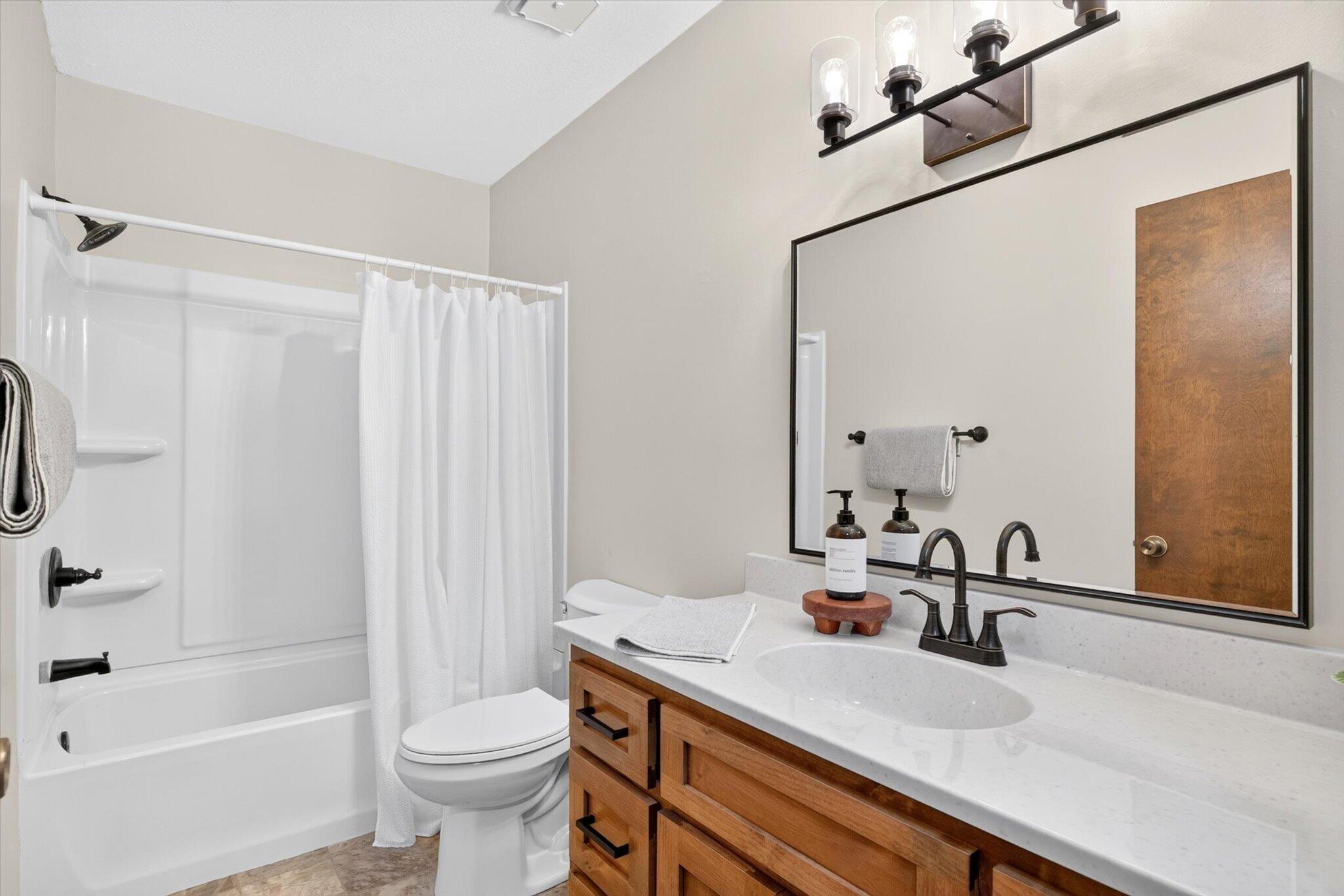 3406 South 201 Road Property Photo 15