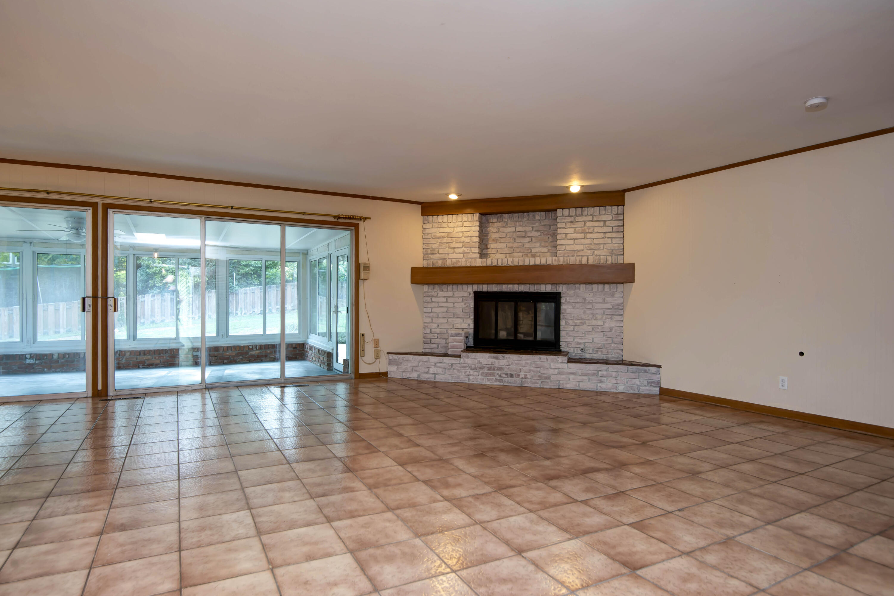 1508 South Essex Road Property Photo 7