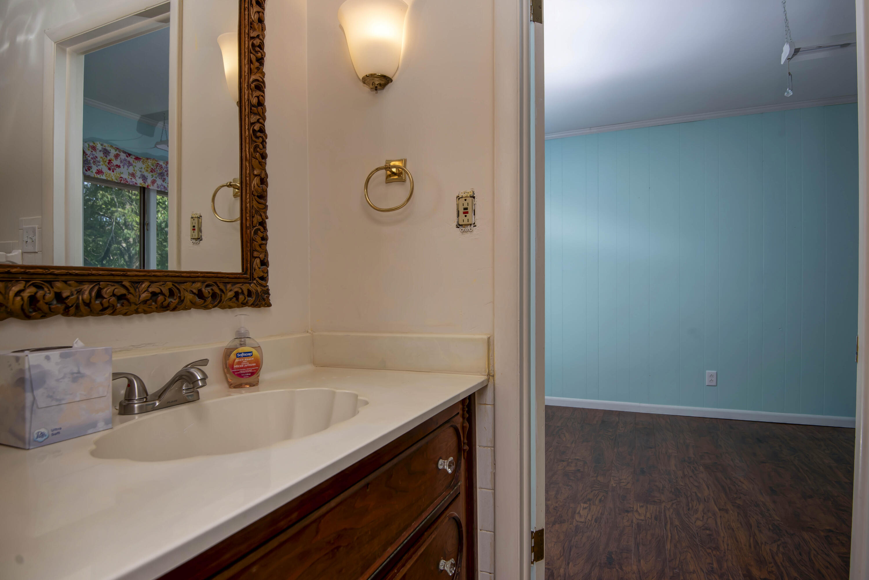 1508 South Essex Road Property Photo 35