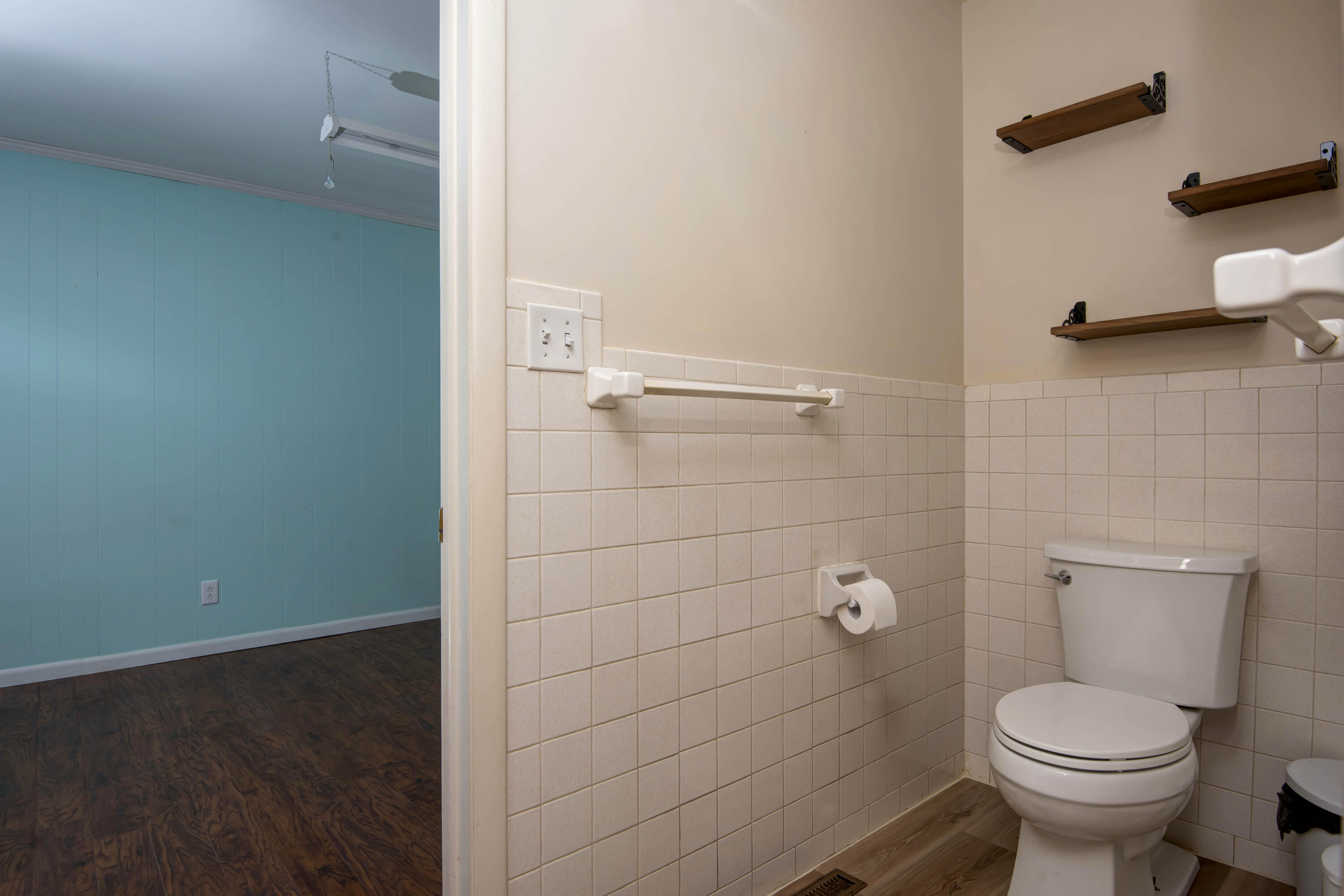 1508 South Essex Road Property Photo 36