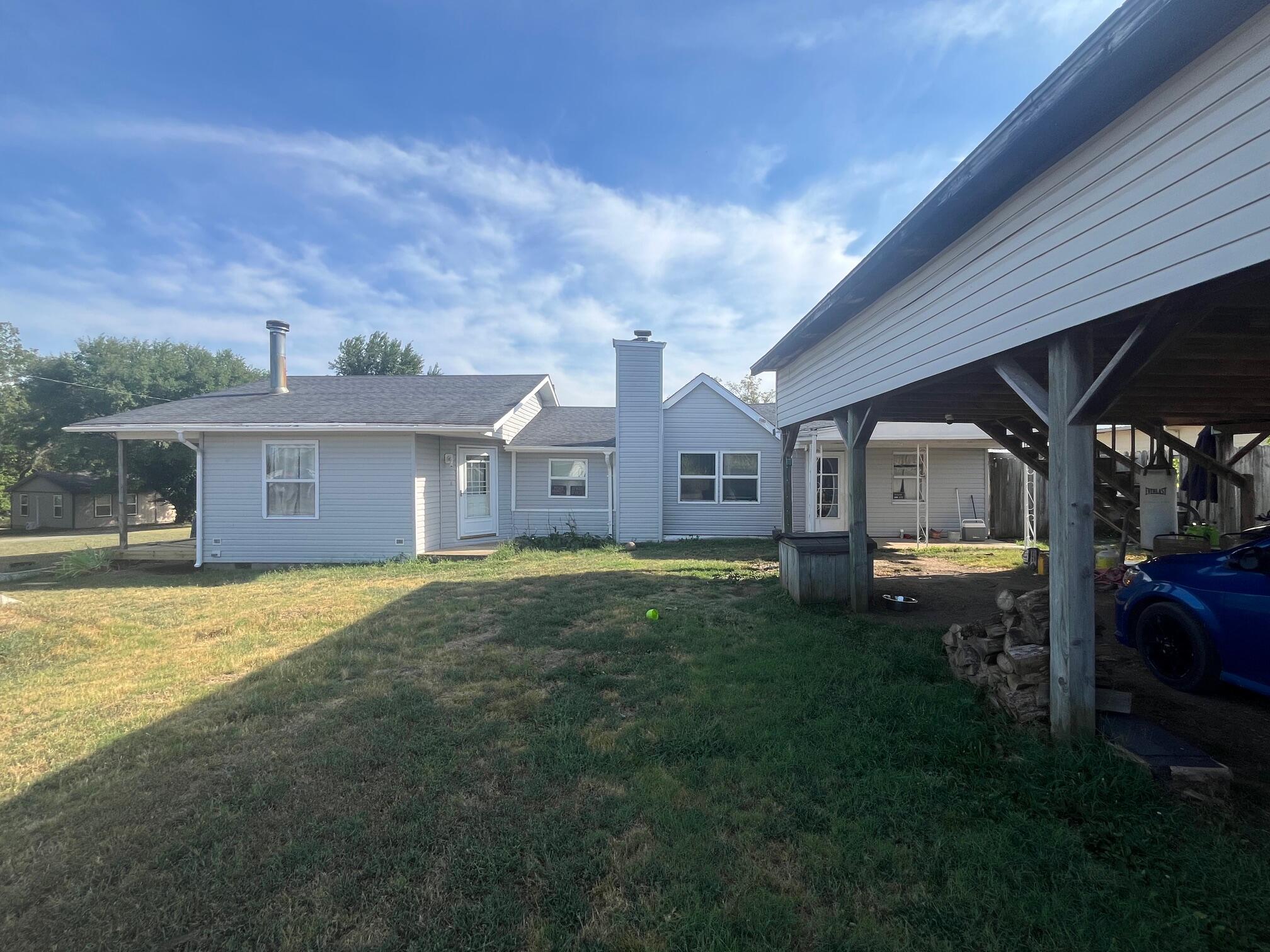 228 Rabbit Track Road Property Photo 2