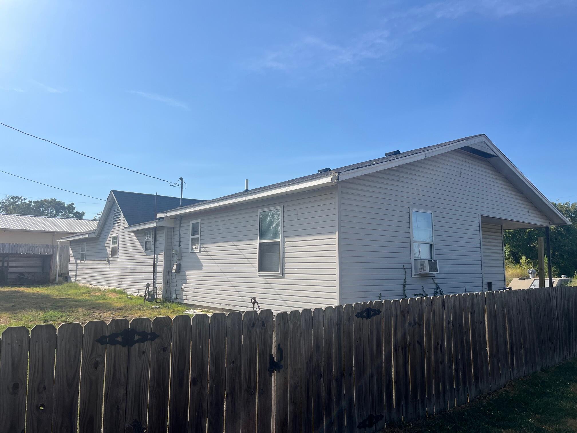 228 Rabbit Track Road Property Photo 4