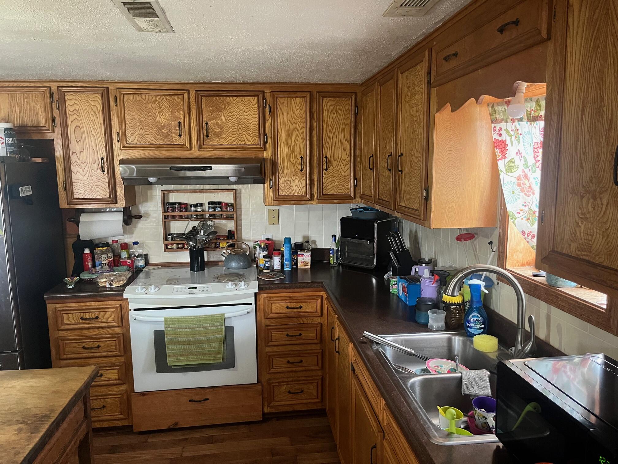 228 Rabbit Track Road Property Photo 9