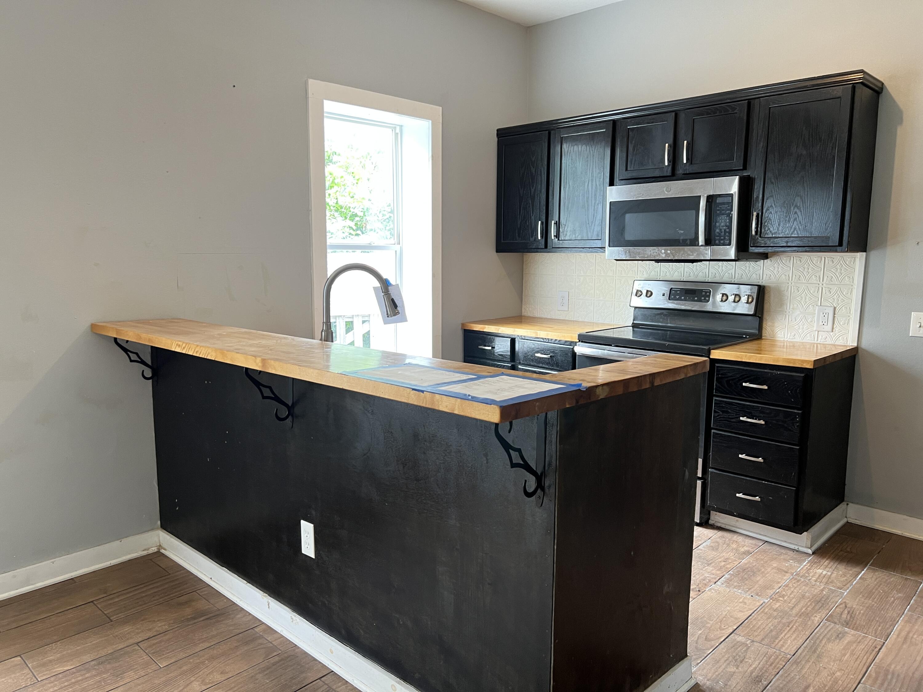 2026 North Franklin Avenue Property Photo 6