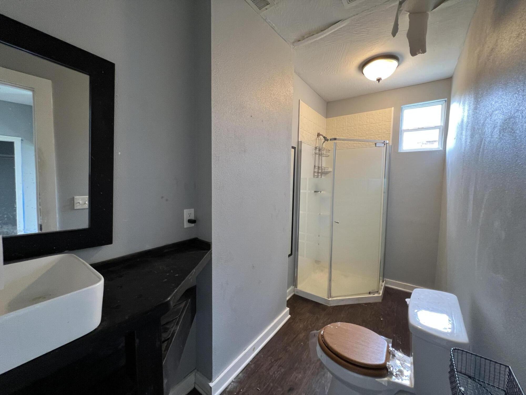 2026 North Franklin Avenue Property Photo 12