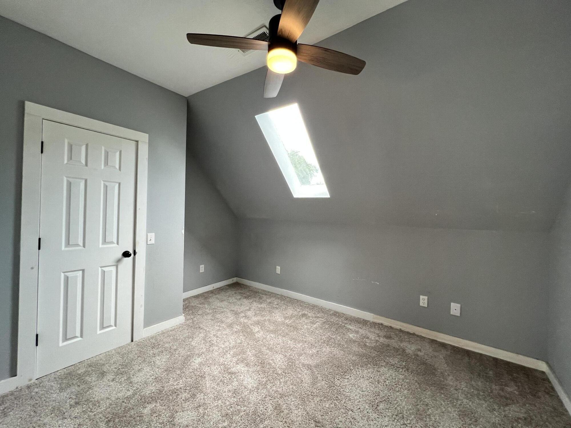 2026 North Franklin Avenue Property Photo 14