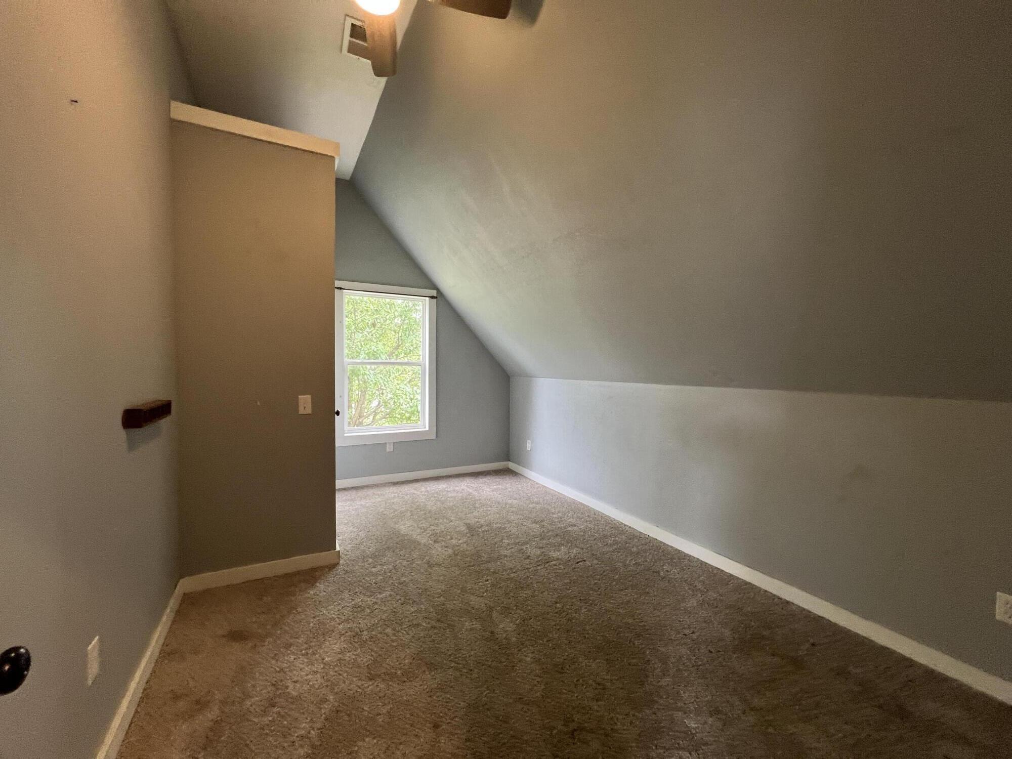 2026 North Franklin Avenue Property Photo 15