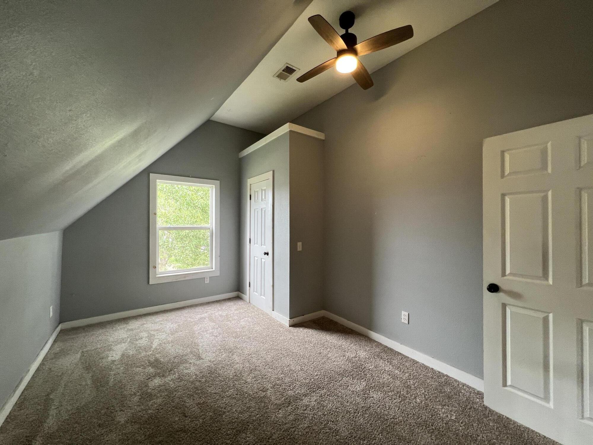 2026 North Franklin Avenue Property Photo 16
