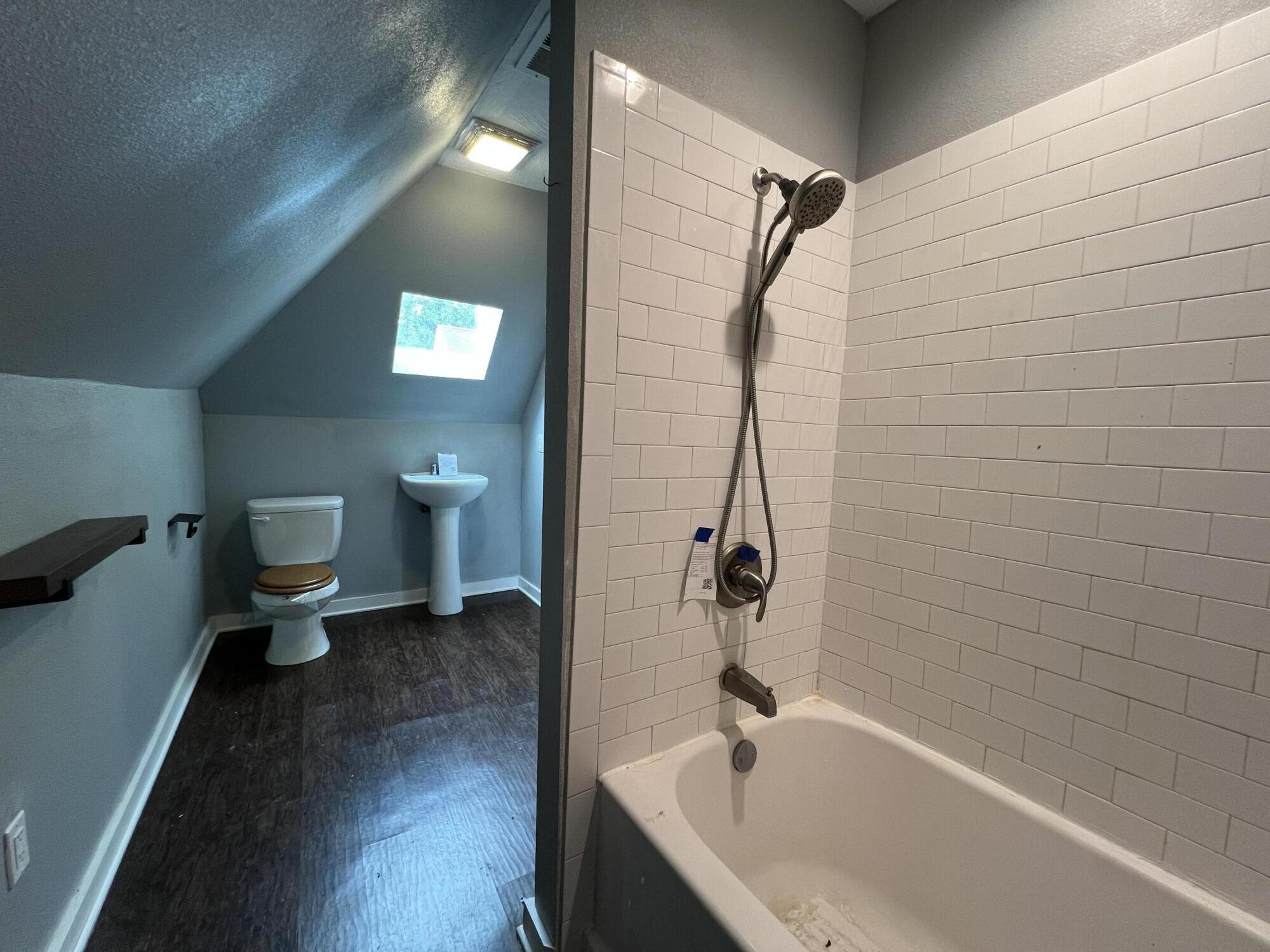 2026 North Franklin Avenue Property Photo 18