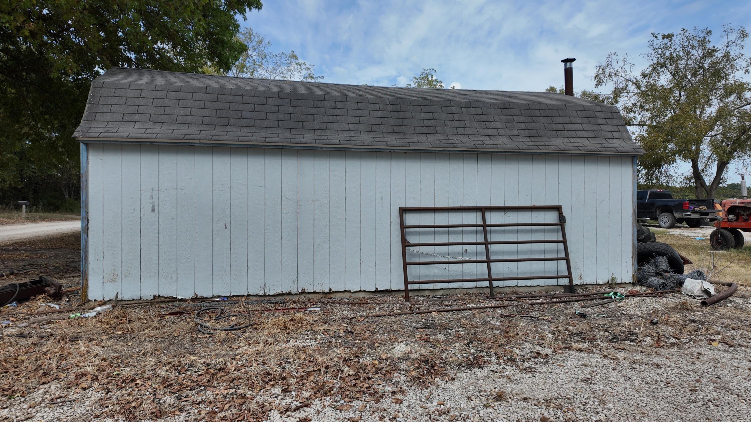 2251 East 360th Road Property Photo 8
