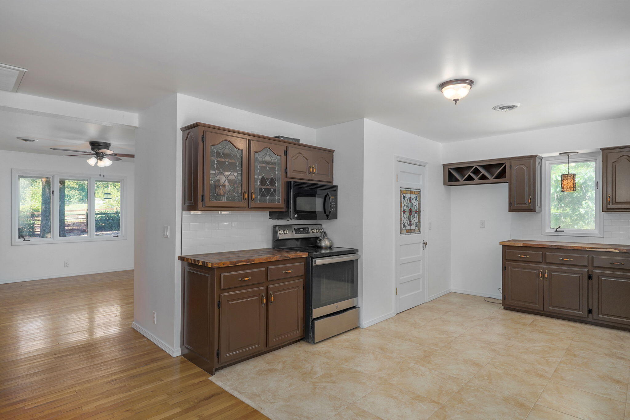 1627 West Riverbluff Lane Property Photo 16