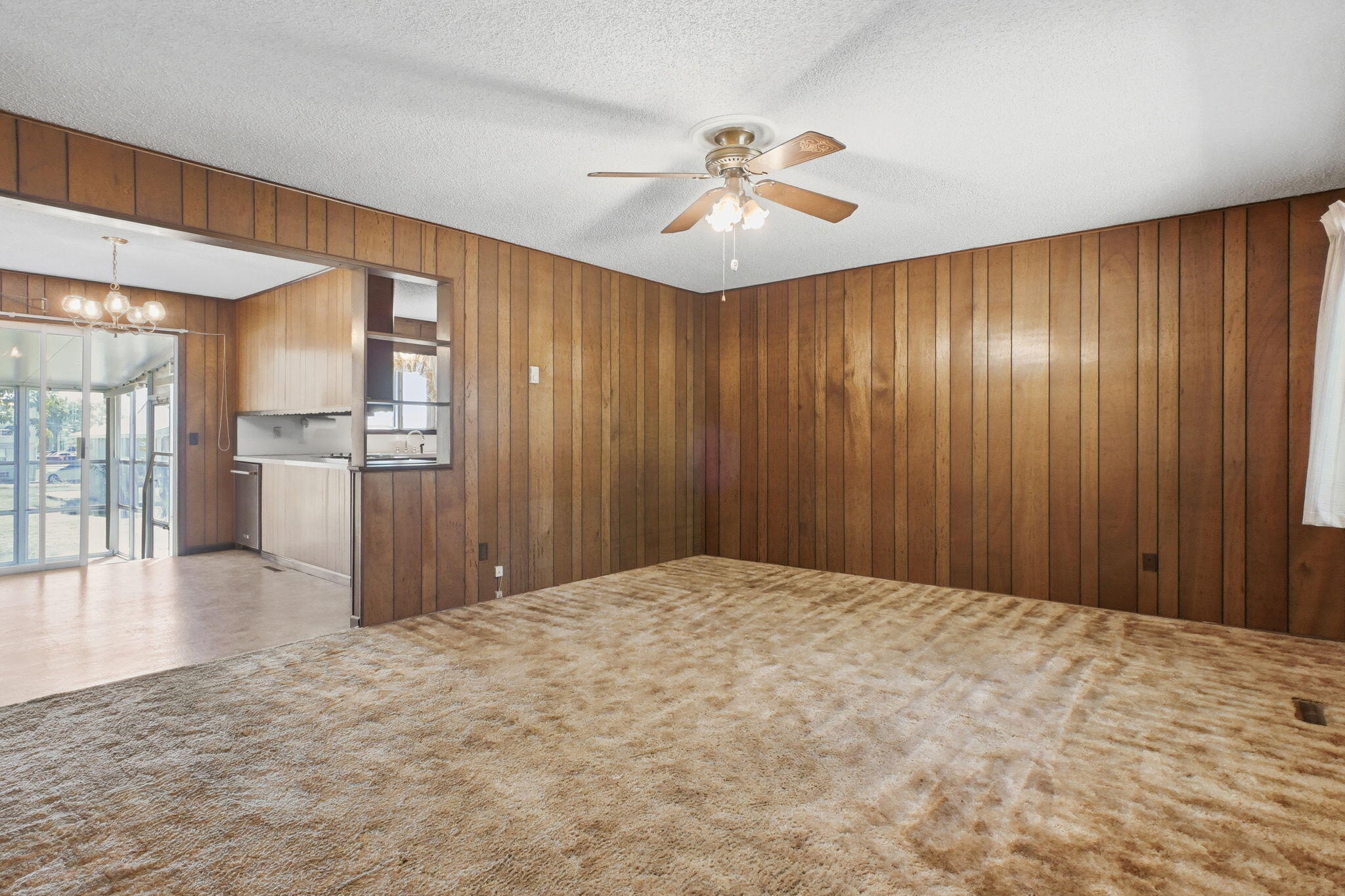 1524 South Clark Avenue Property Photo 8