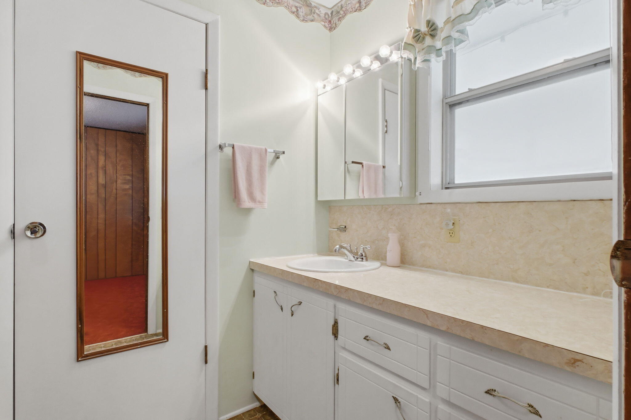 1524 South Clark Avenue Property Photo 21