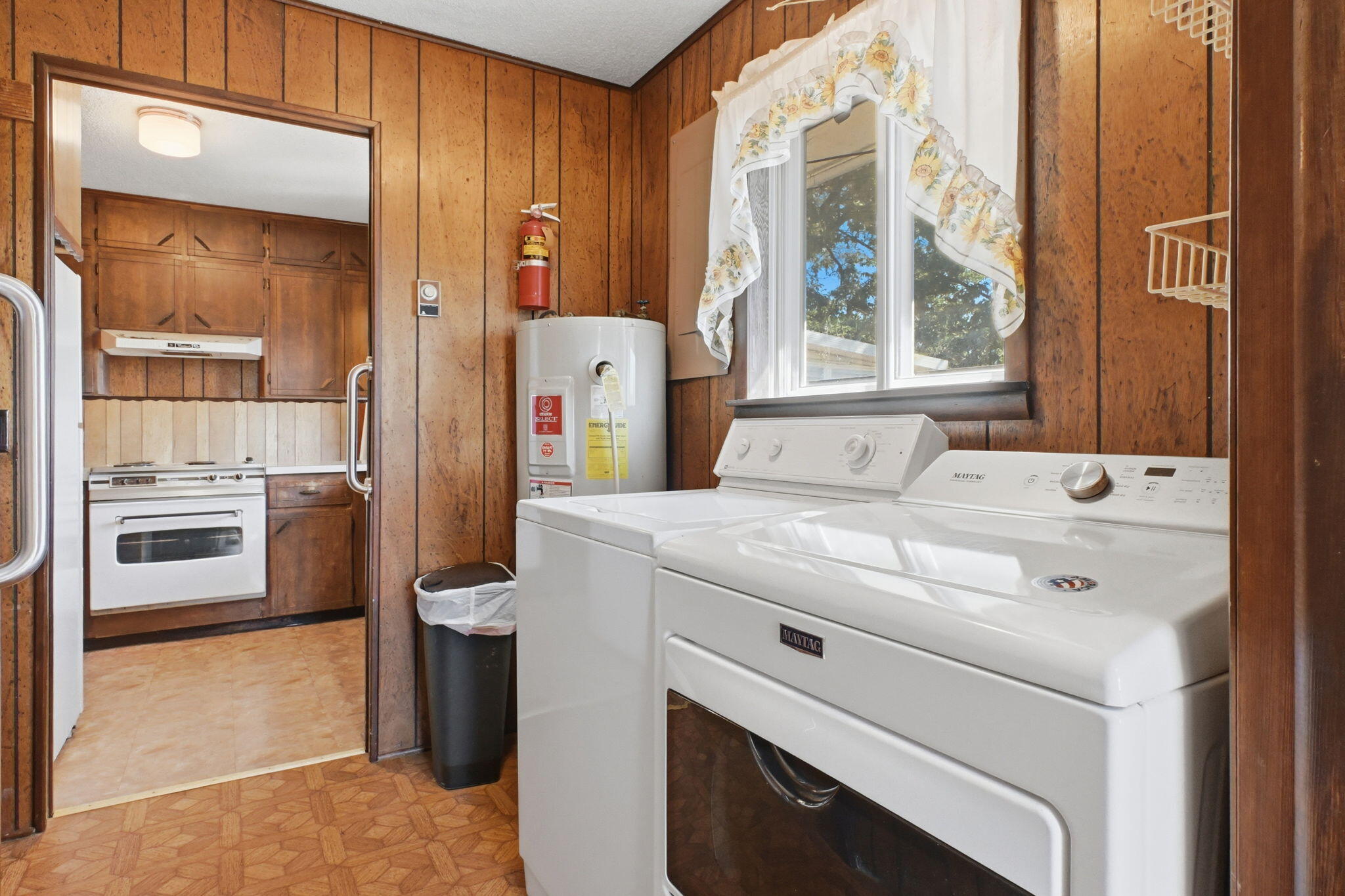 1524 South Clark Avenue Property Photo 28
