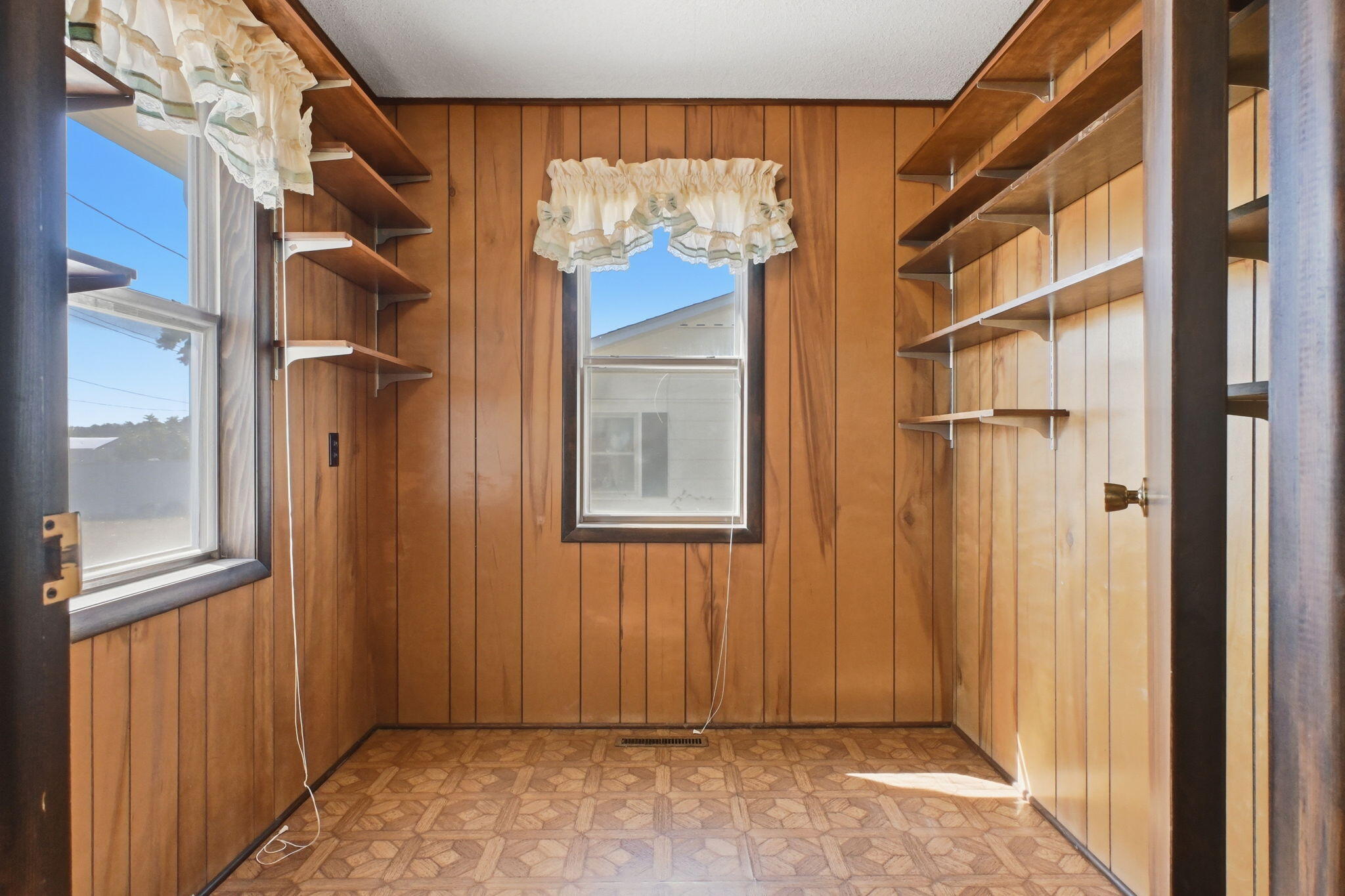 1524 South Clark Avenue Property Photo 30