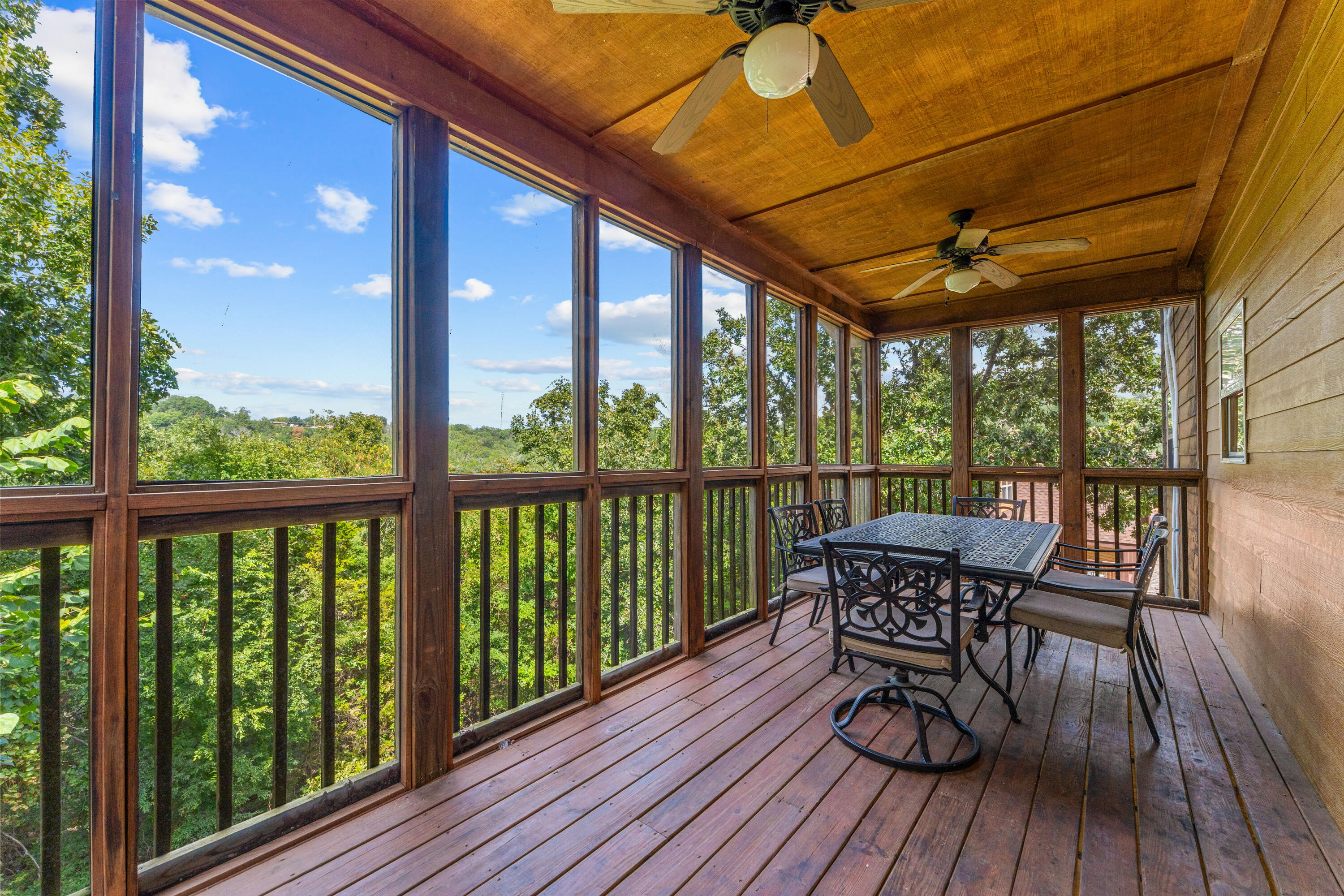 349 Willow Oak Lane Property Photo 4