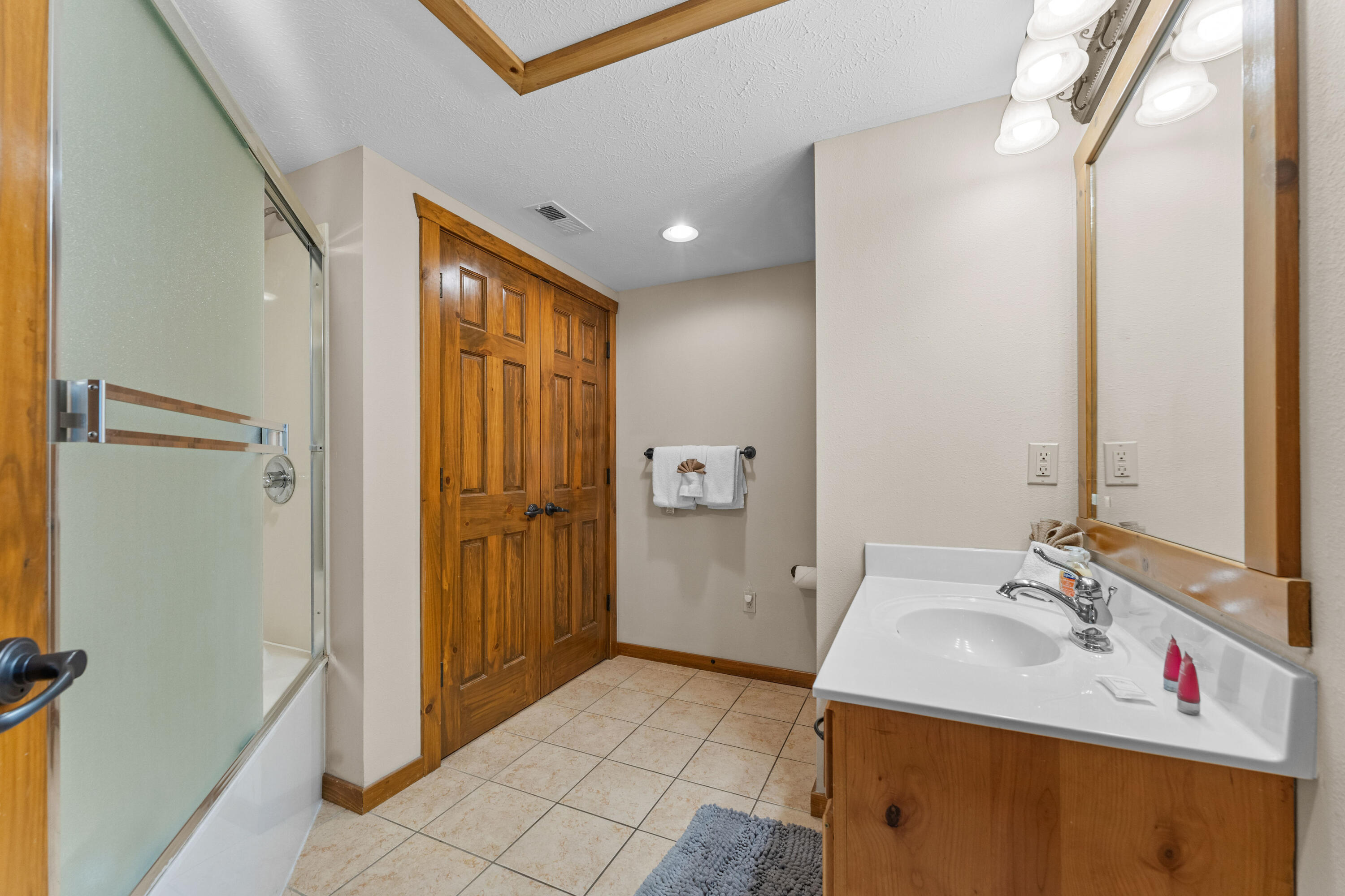 349 Willow Oak Lane Property Photo 29