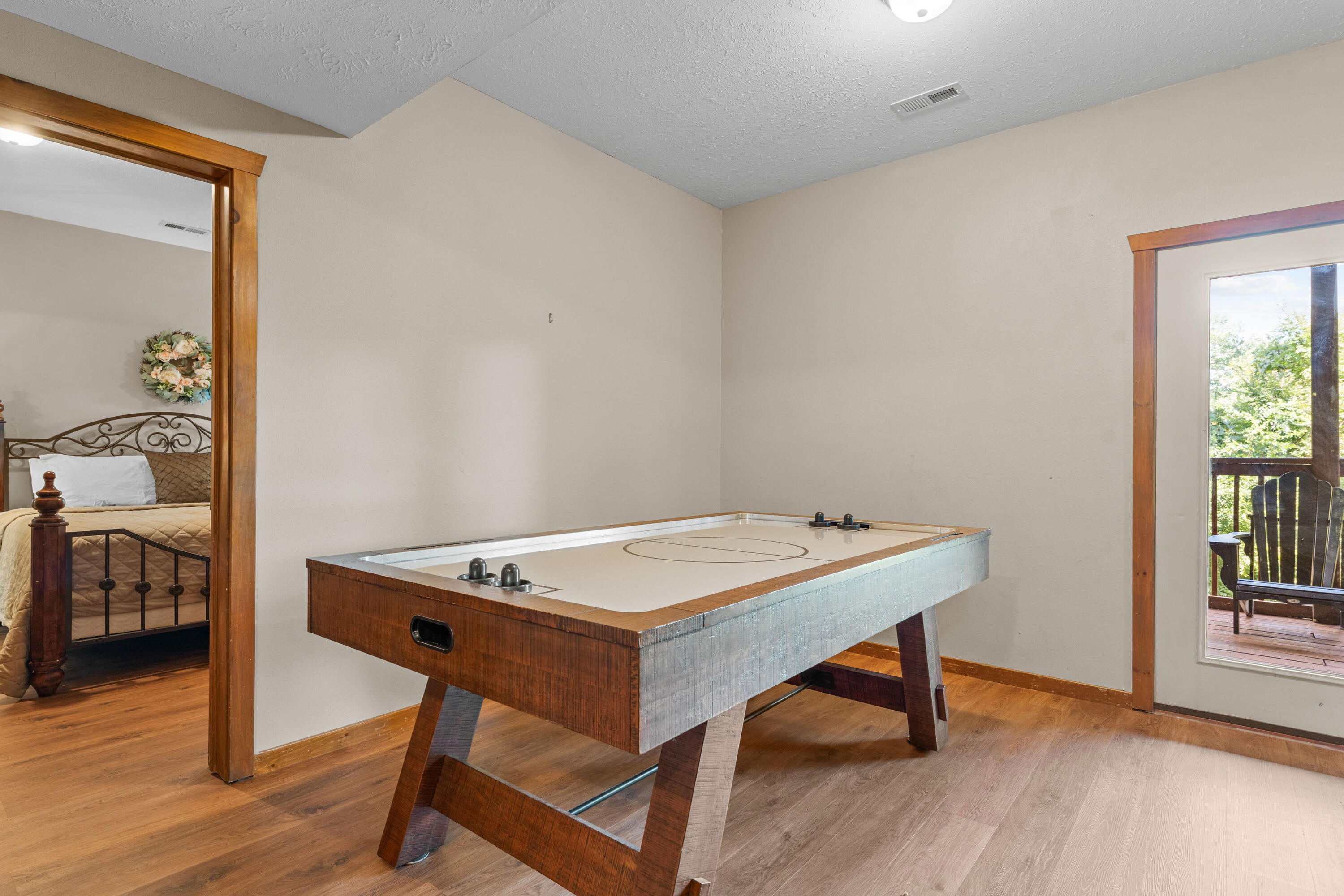 349 Willow Oak Lane Property Photo 40
