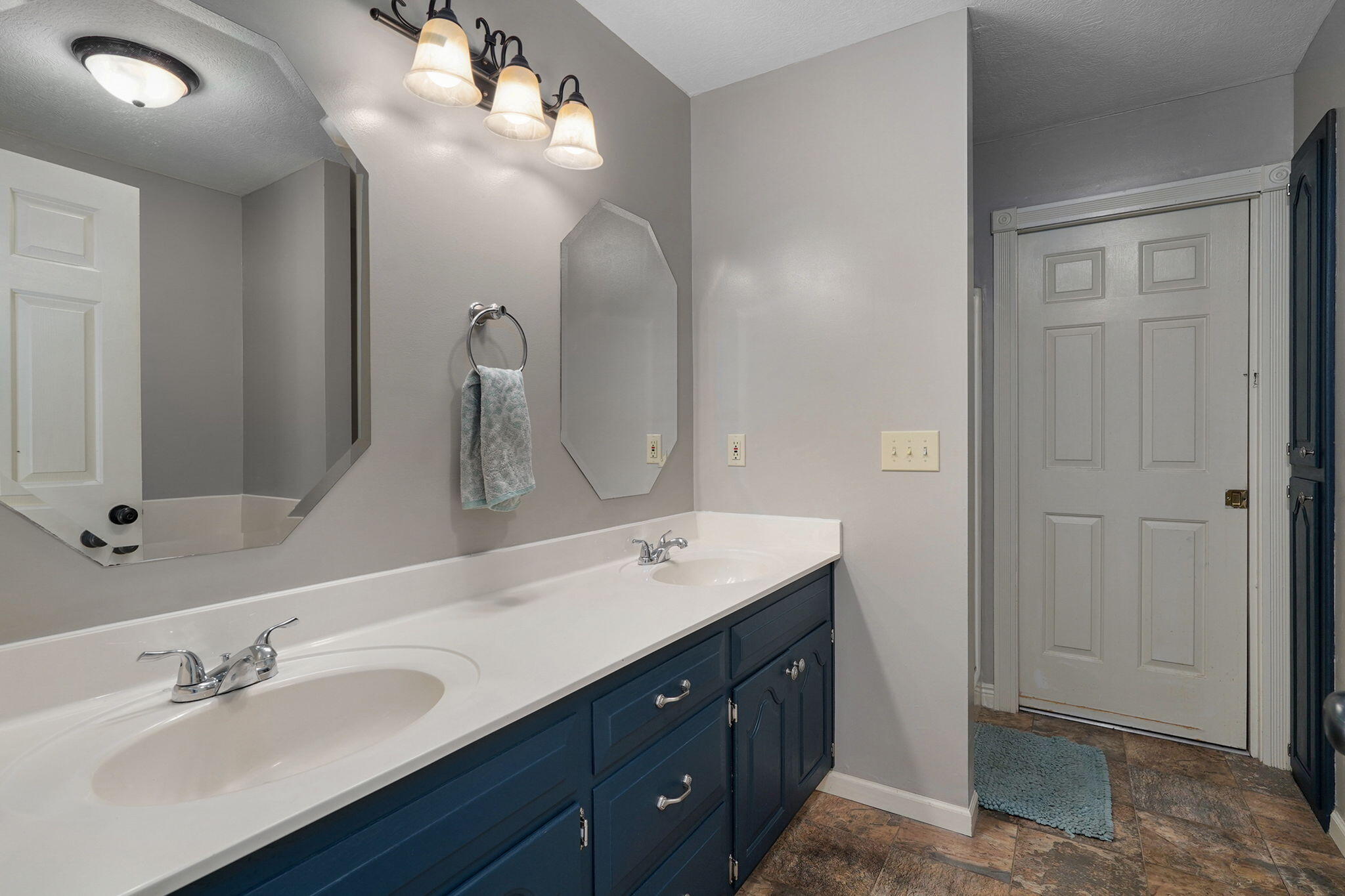 1417 South Thousand Oaks Drive Property Photo 25
