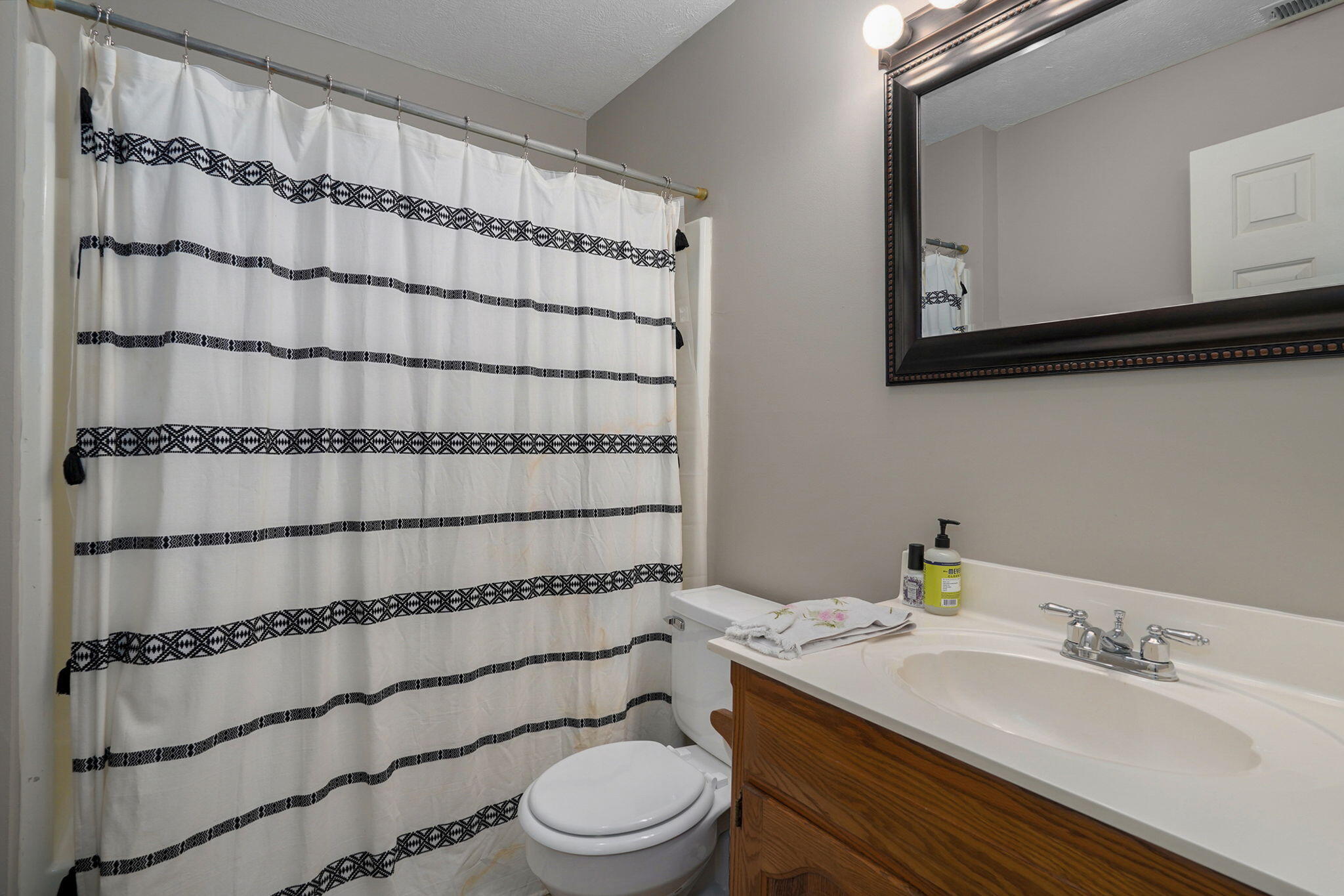 1417 South Thousand Oaks Drive Property Photo 43