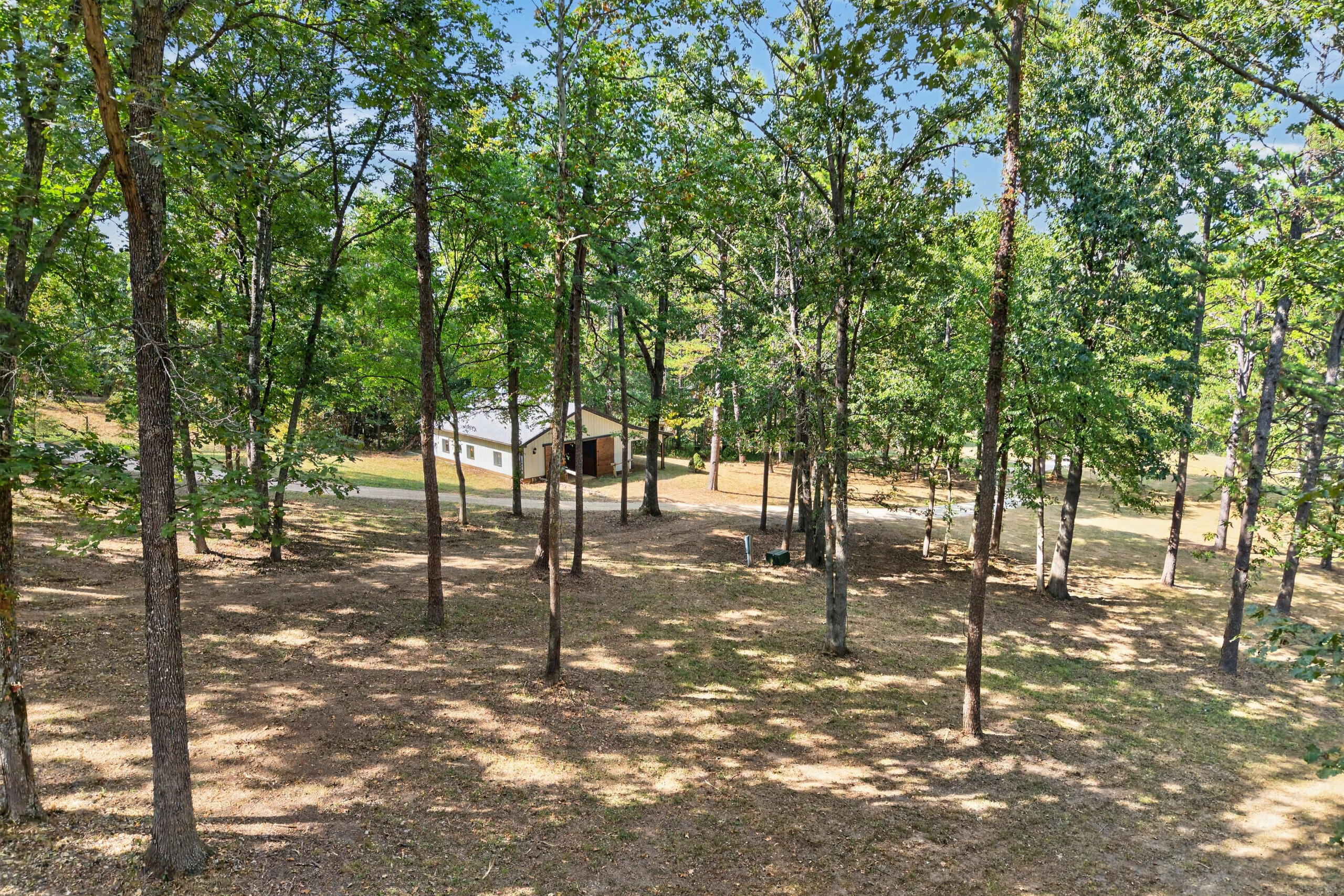 20890 Thomas Lane Property Photo 10