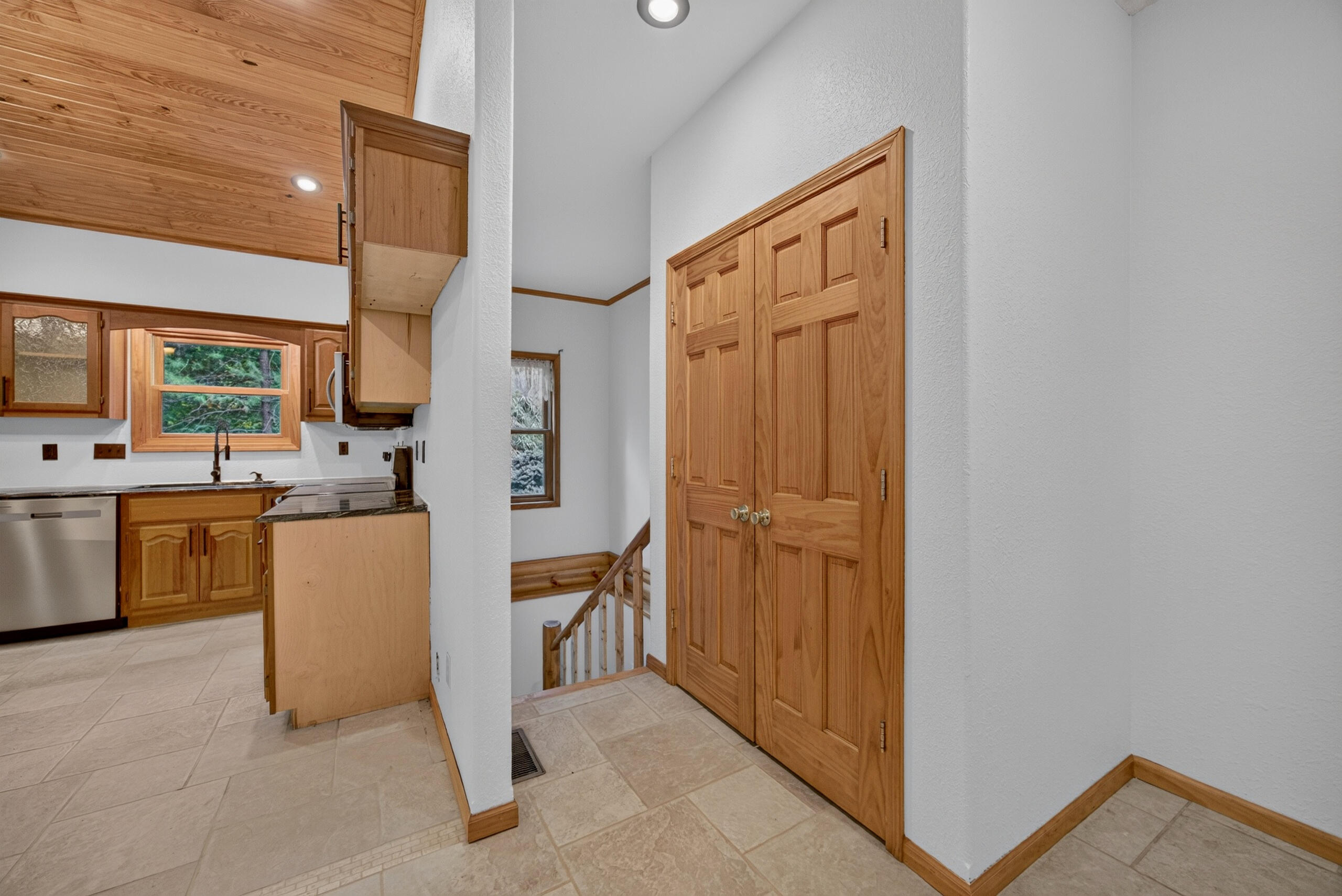 20890 Thomas Lane Property Photo 39
