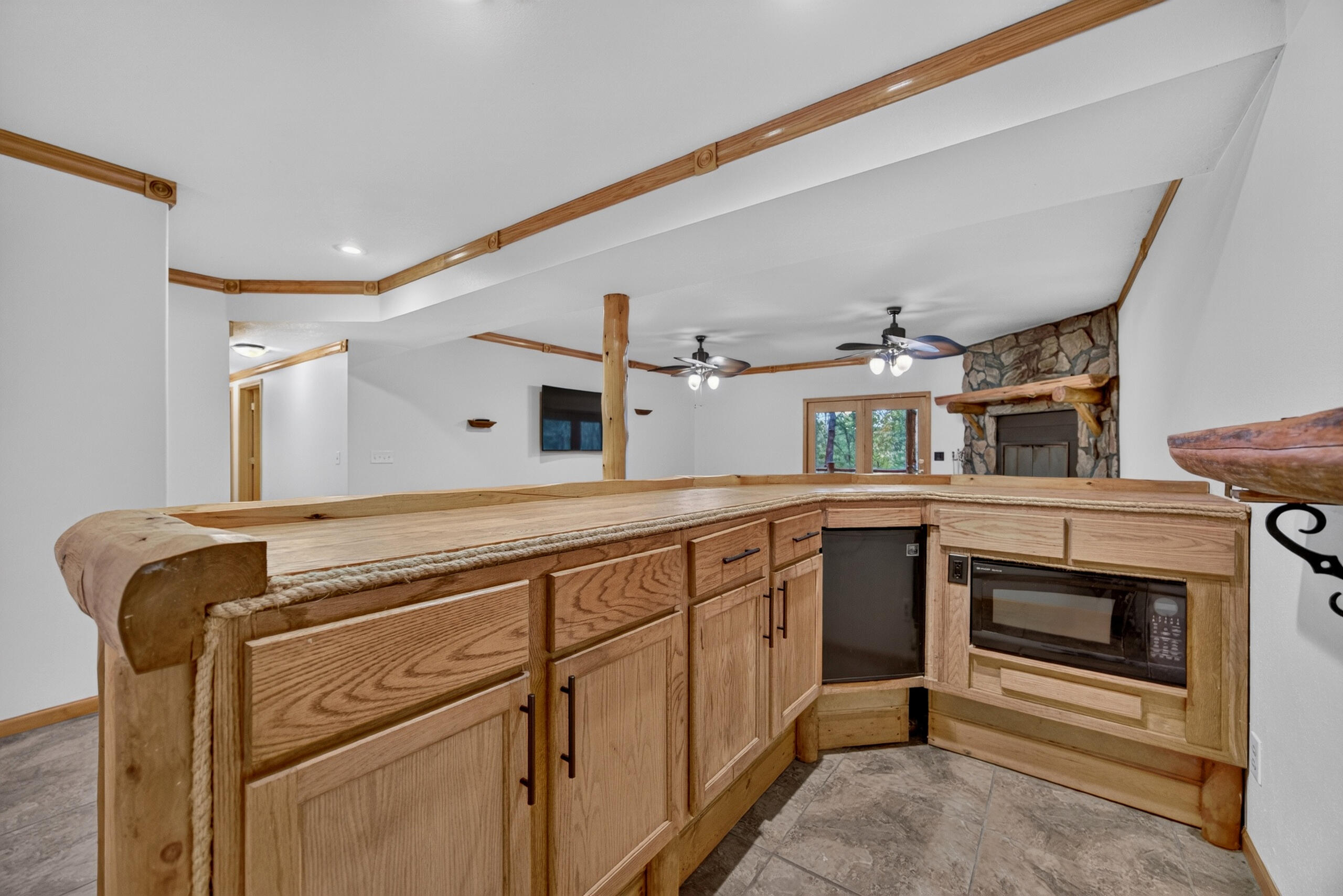 20890 Thomas Lane Property Photo 43