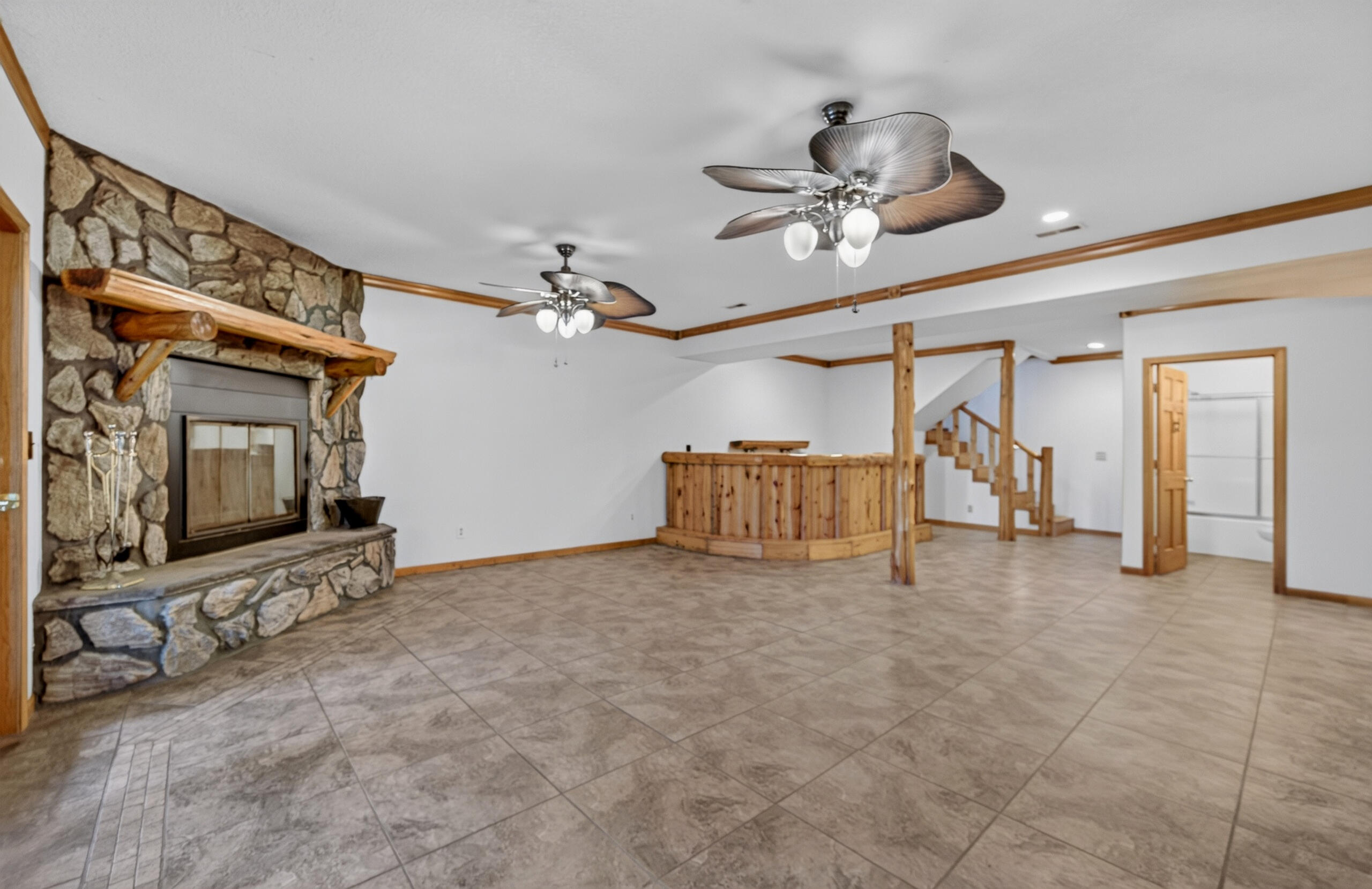 20890 Thomas Lane Property Photo 49