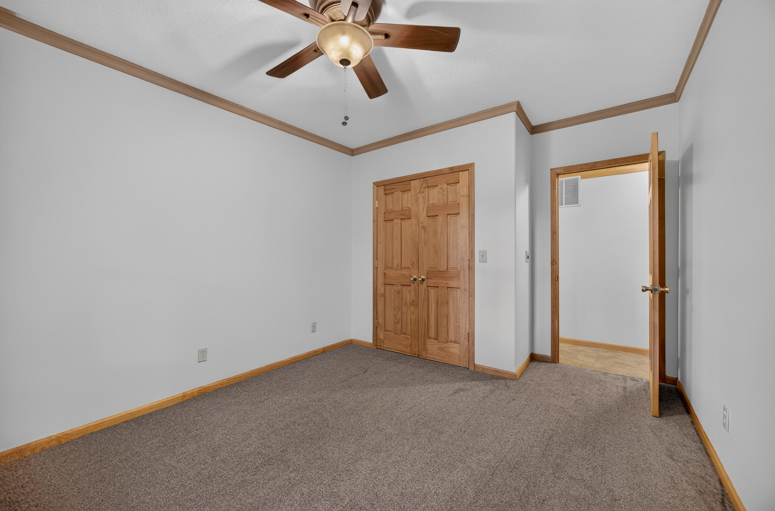 20890 Thomas Lane Property Photo 53