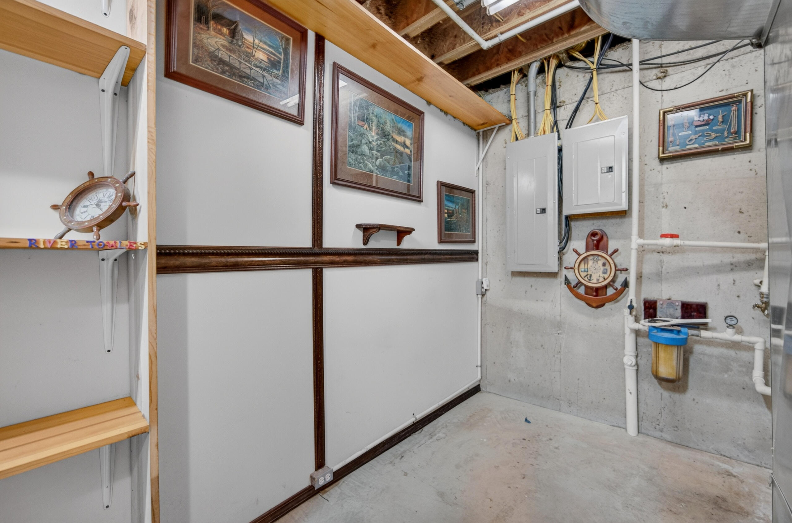 20890 Thomas Lane Property Photo 57