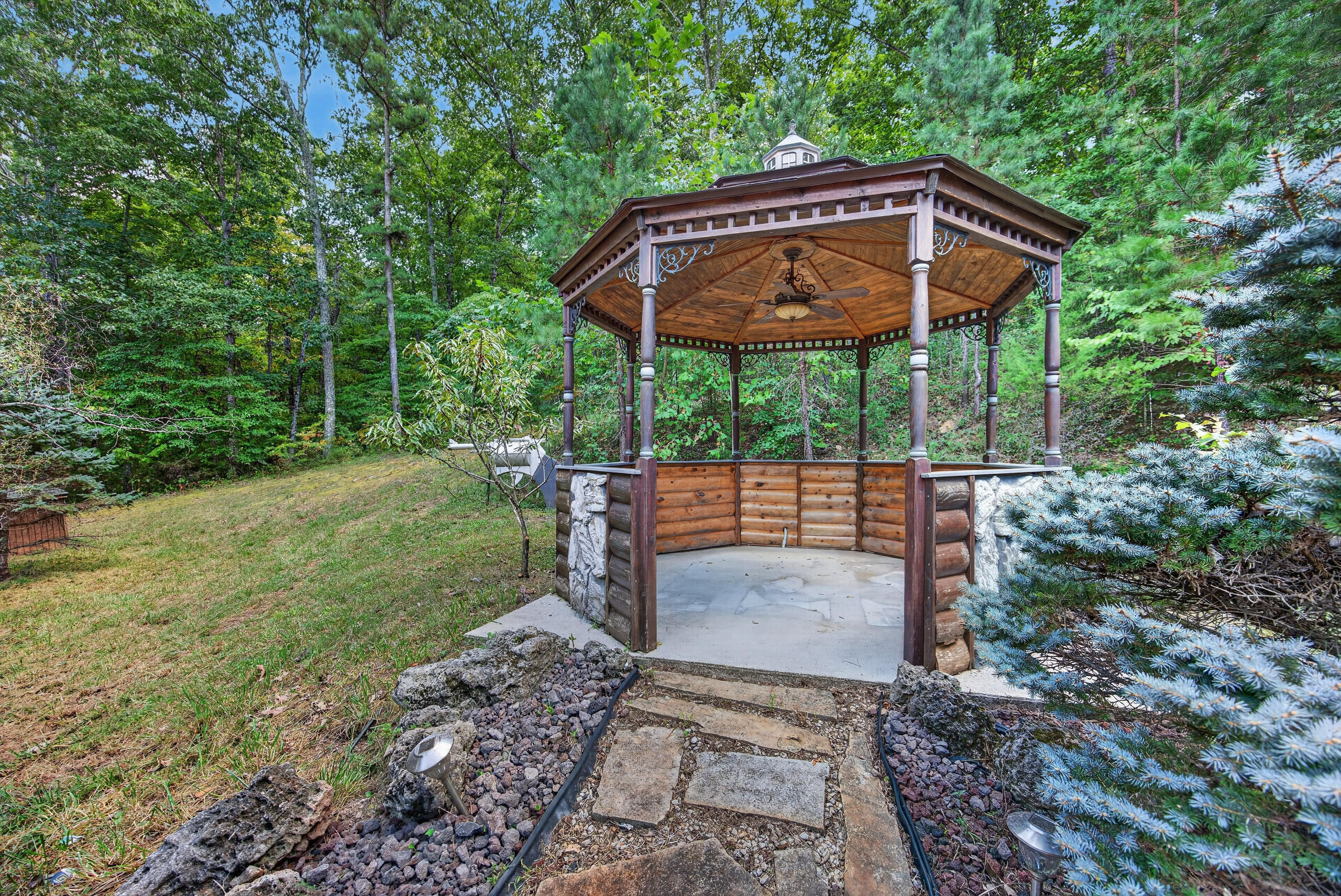 20890 Thomas Lane Property Photo 71