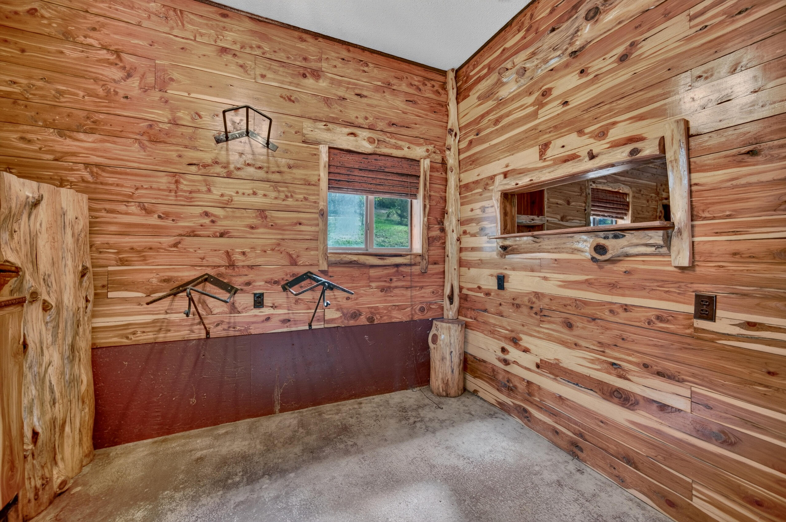 20890 Thomas Lane Property Photo 88