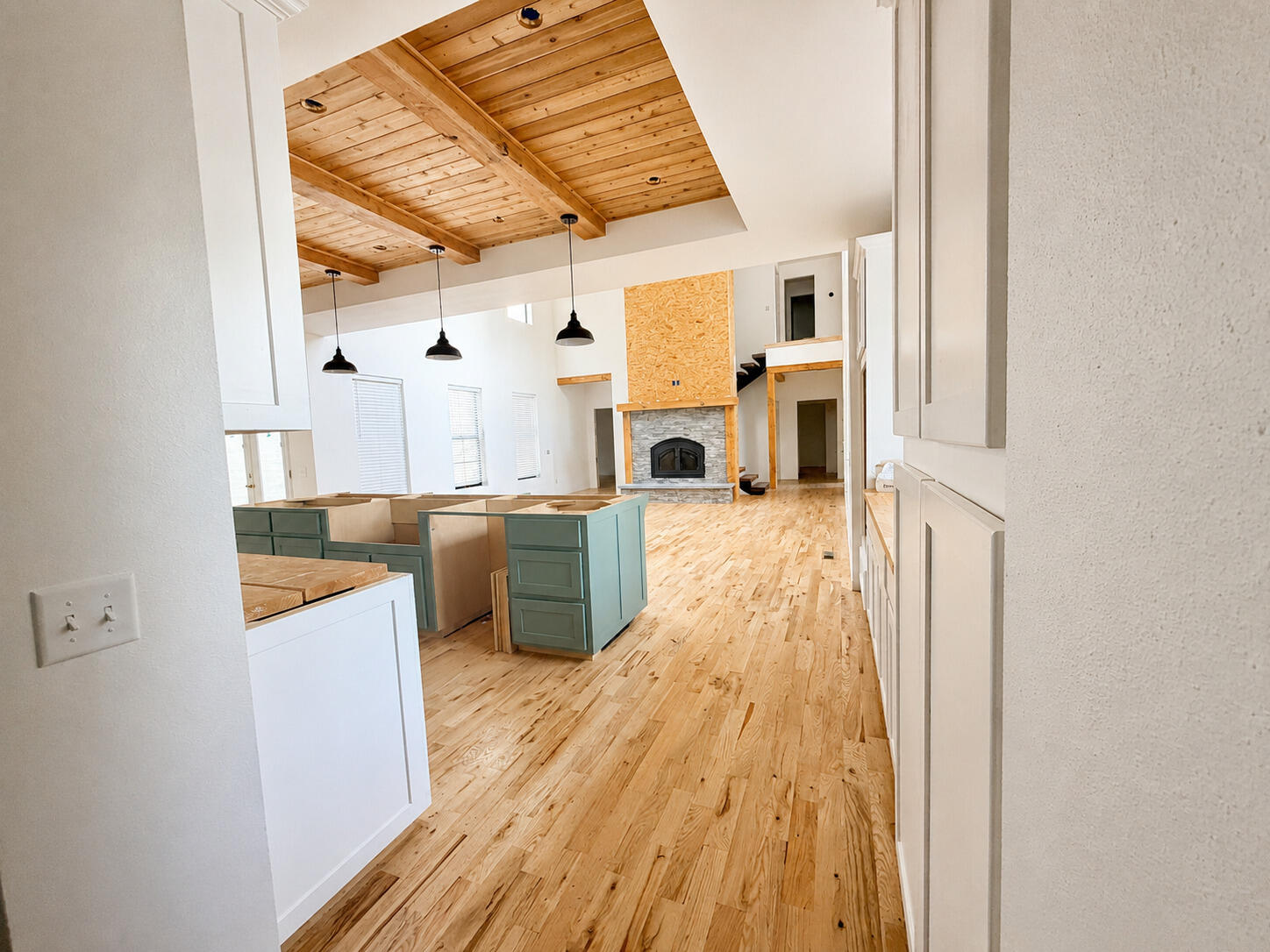 100 Builders Lane Property Photo 9